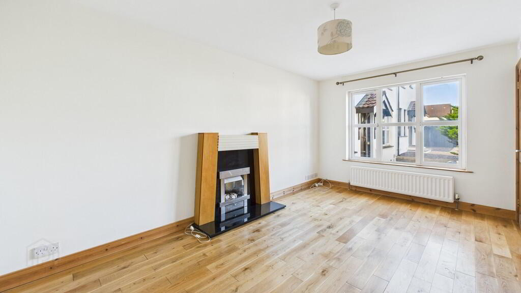 35 Brook Lane 6 of 17