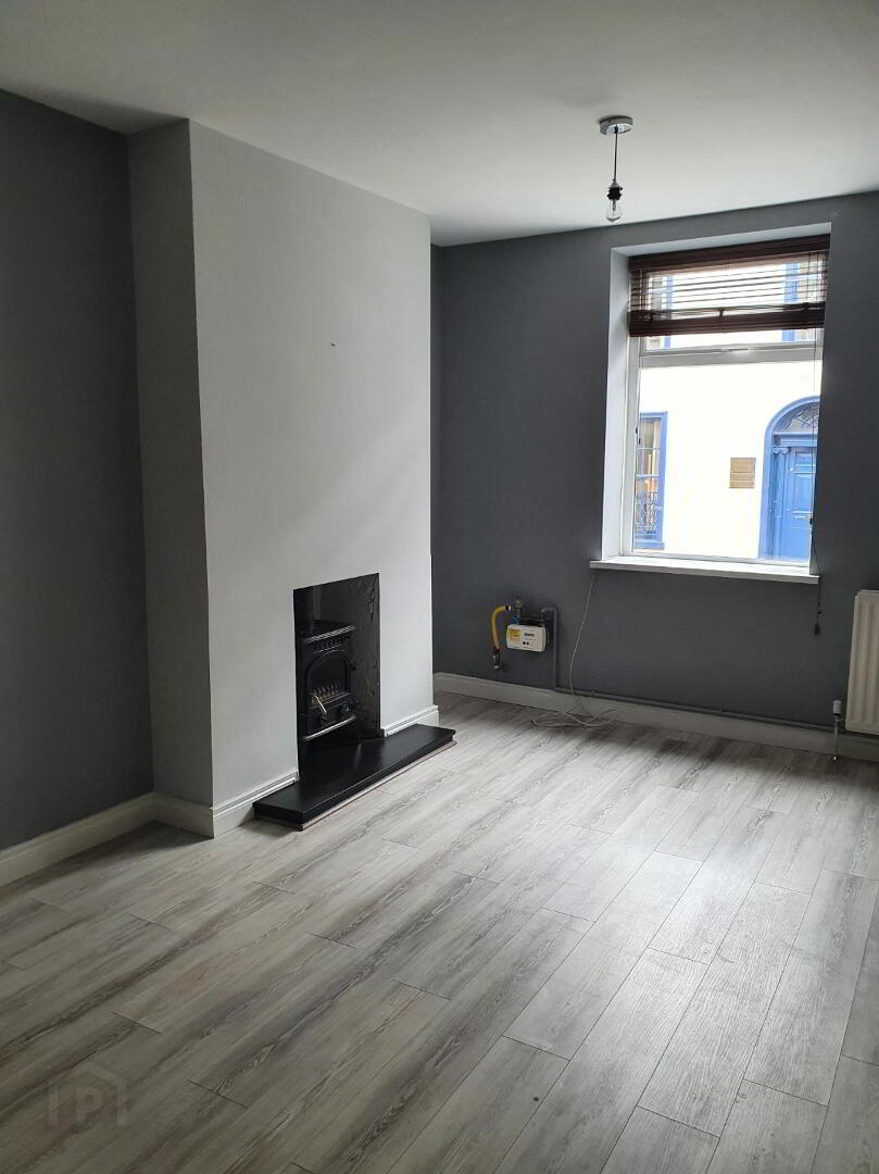 17 Charlotte Street 4 of 8