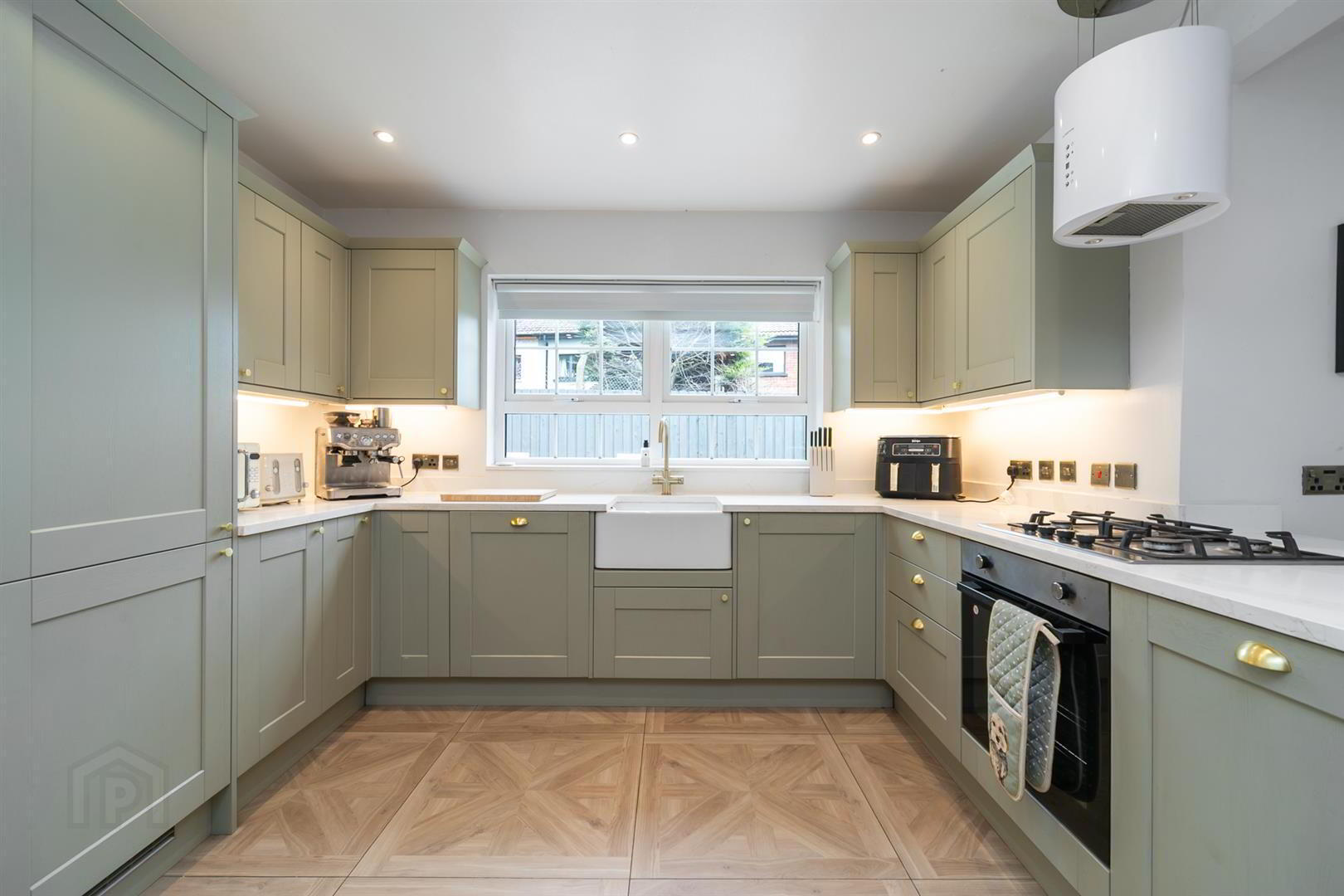19 Firmount, 581 Antrim Road 12 of 35