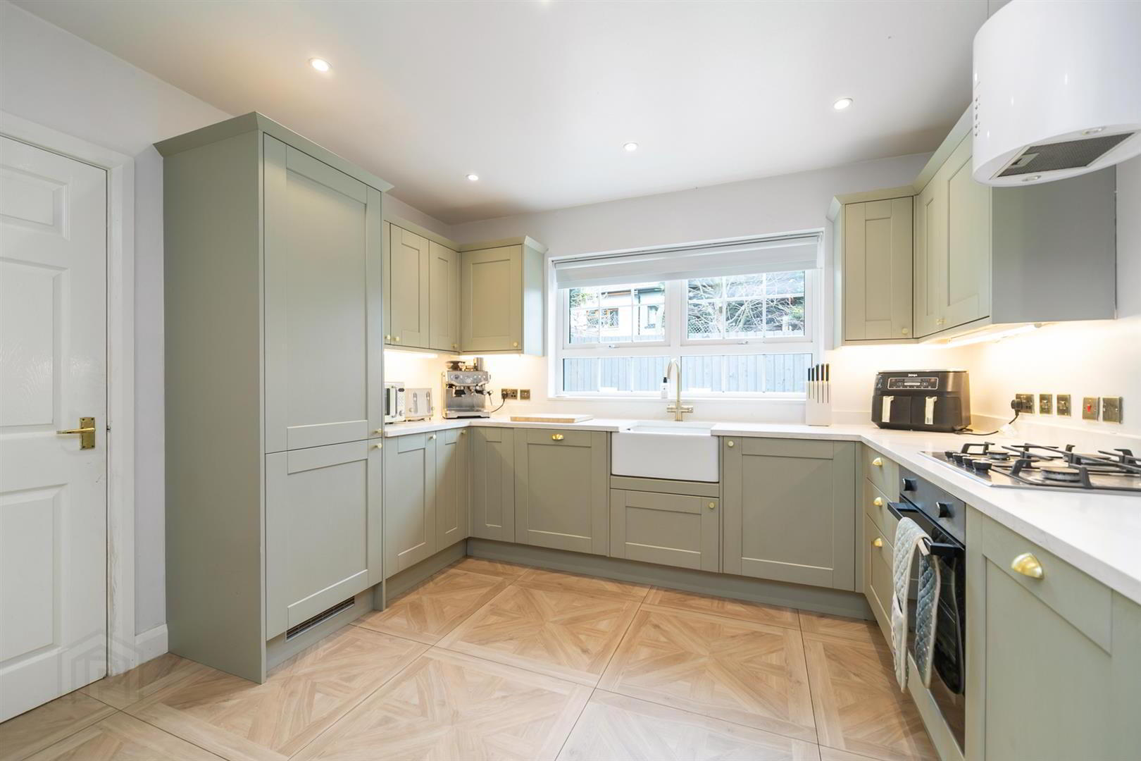 19 Firmount, 581 Antrim Road 11 of 35