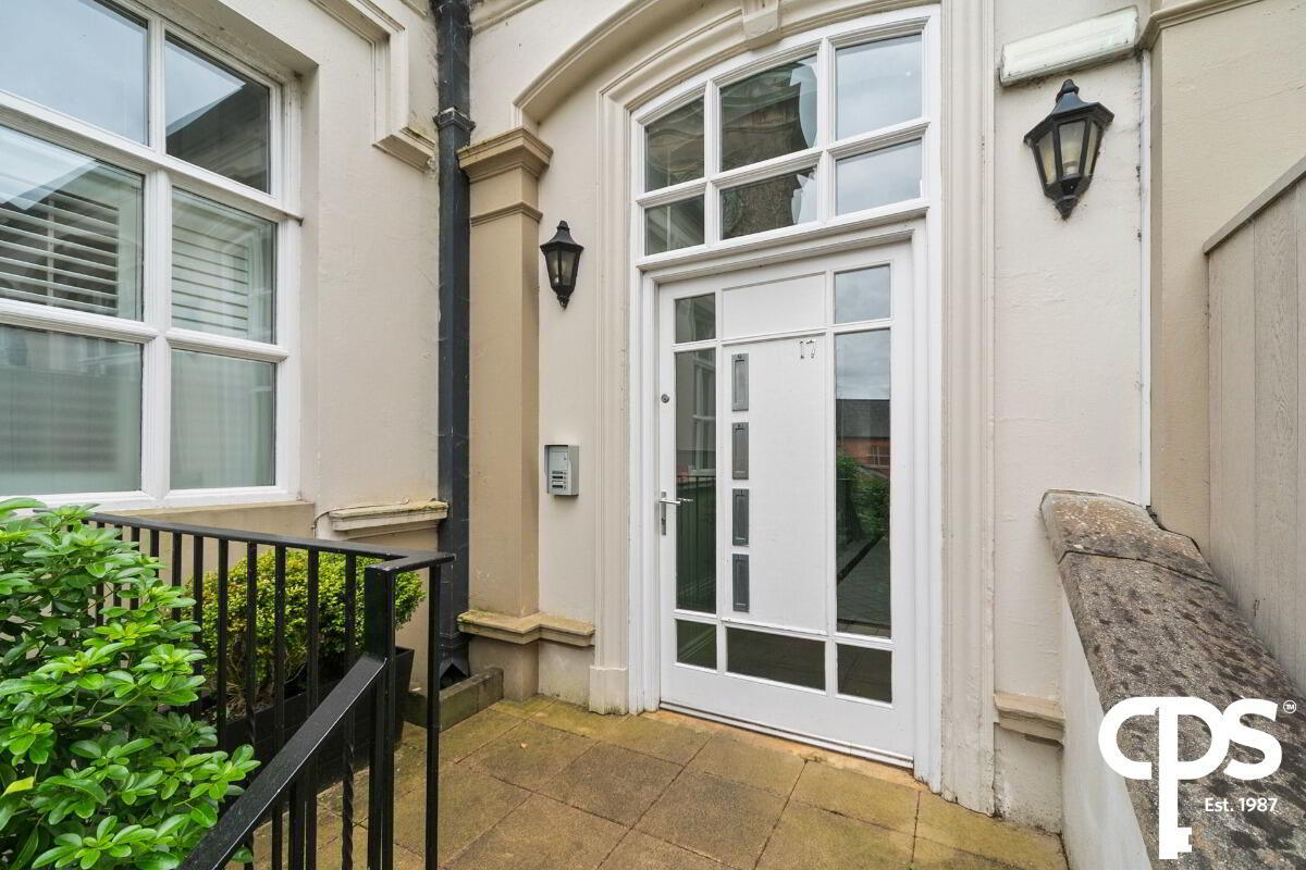 Apt 10, 17 The Walled Garden 28 of 32