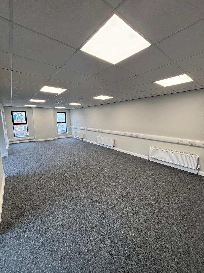 Lurgyvallen Business Park, 72 Cathedral Road 9 of 29