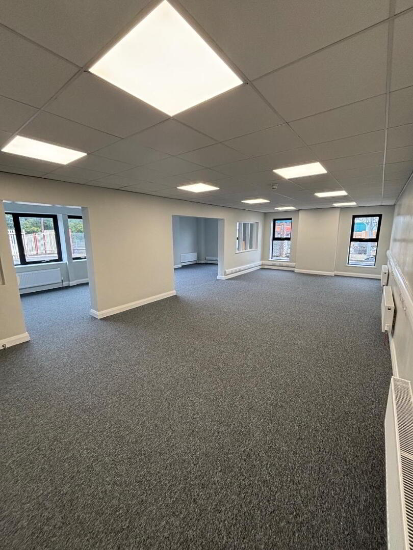 Lurgyvallen Business Park, 72 Cathedral Road 10 of 29