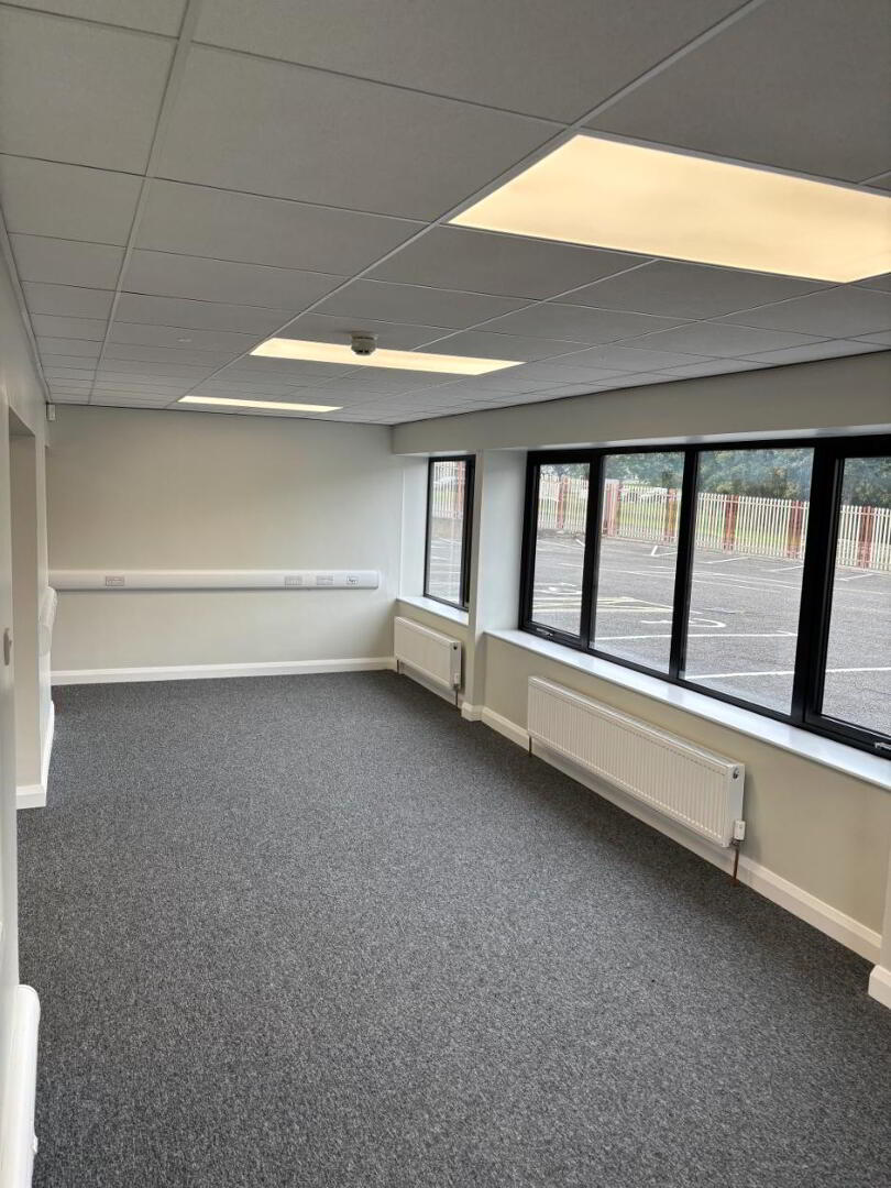 Lurgyvallen Business Park, 72 Cathedral Road 11 of 29