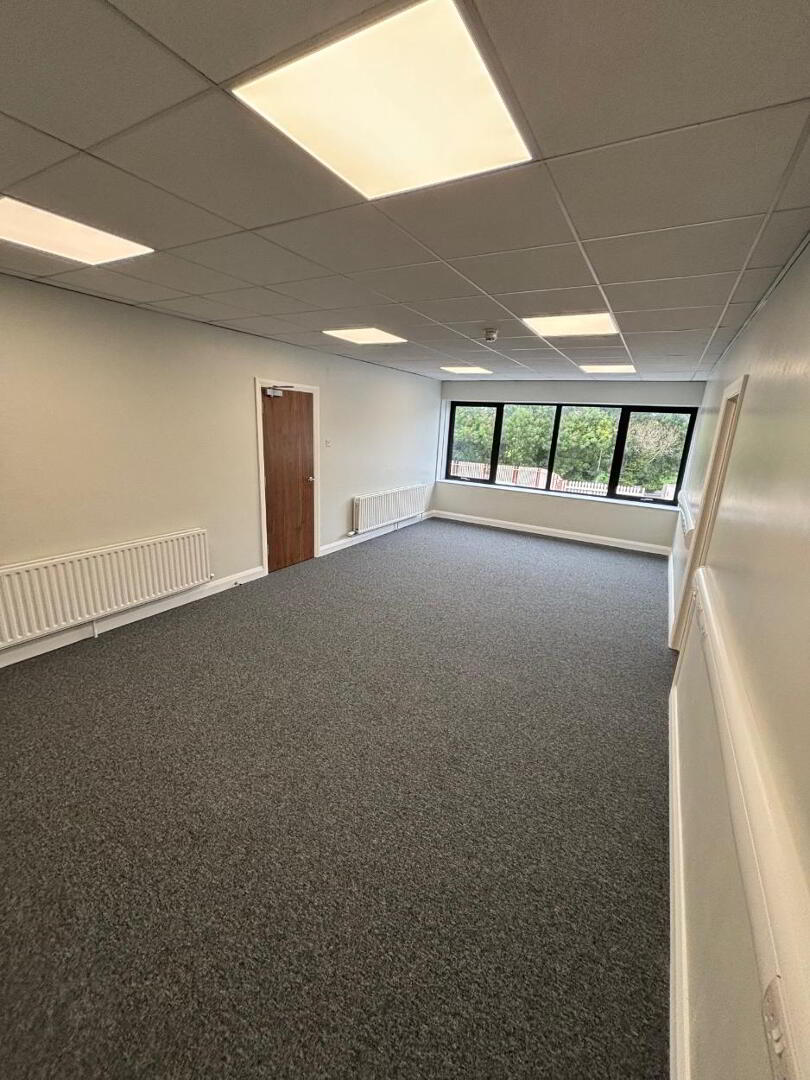 Lurgyvallen Business Park, 72 Cathedral Road 12 of 29