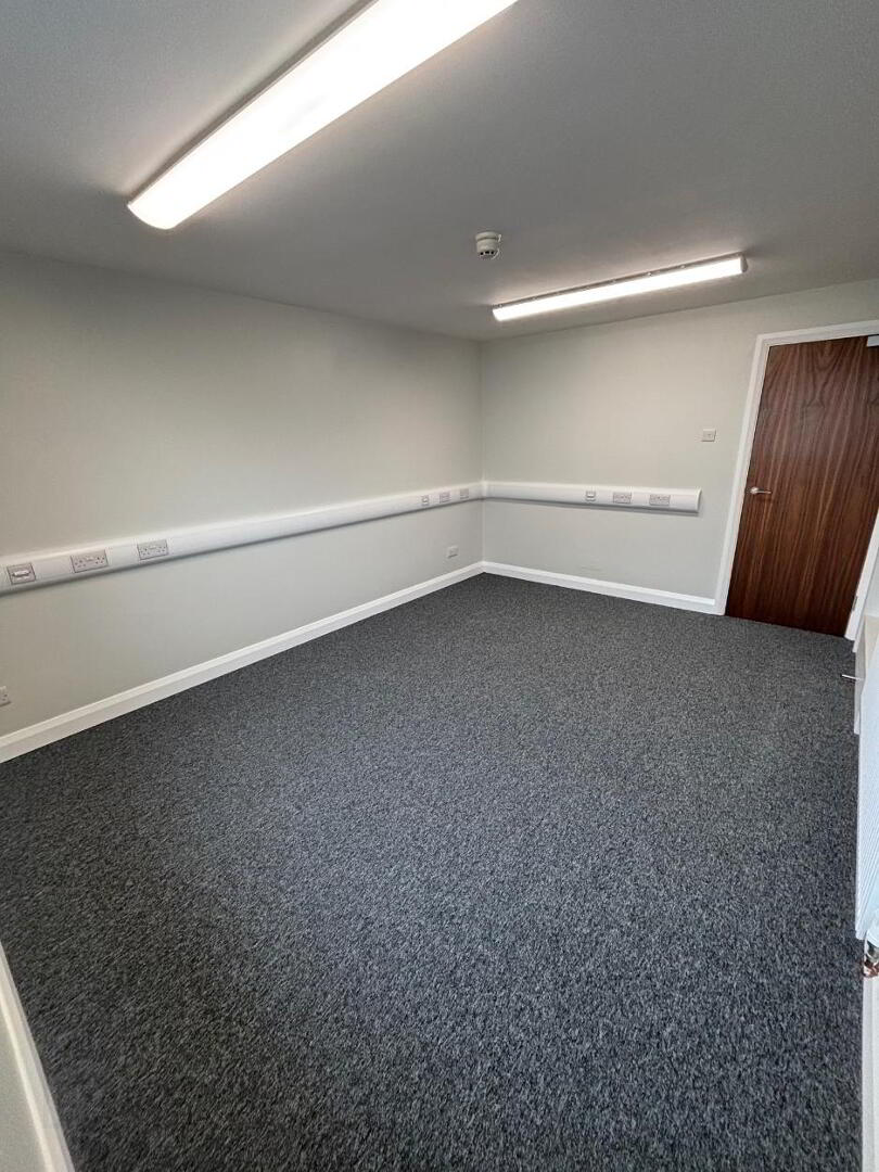 Lurgyvallen Business Park, 72 Cathedral Road 15 of 29