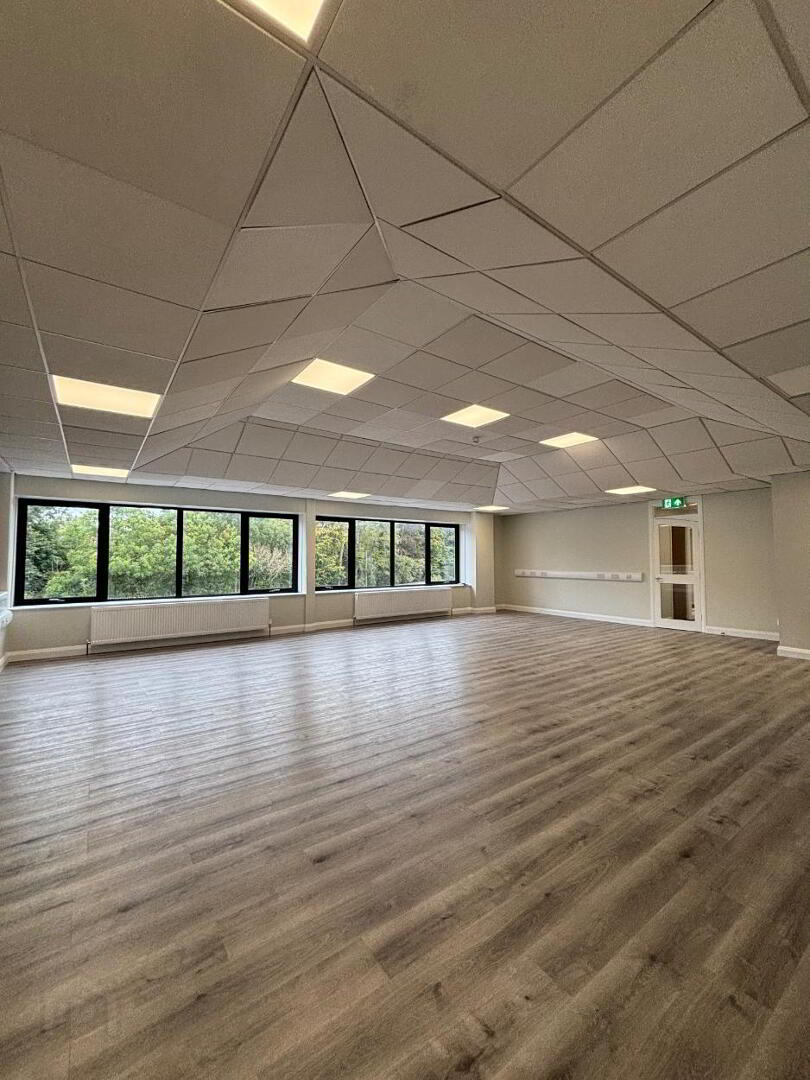 Lurgyvallen Business Park, 72 Cathedral Road 16 of 29