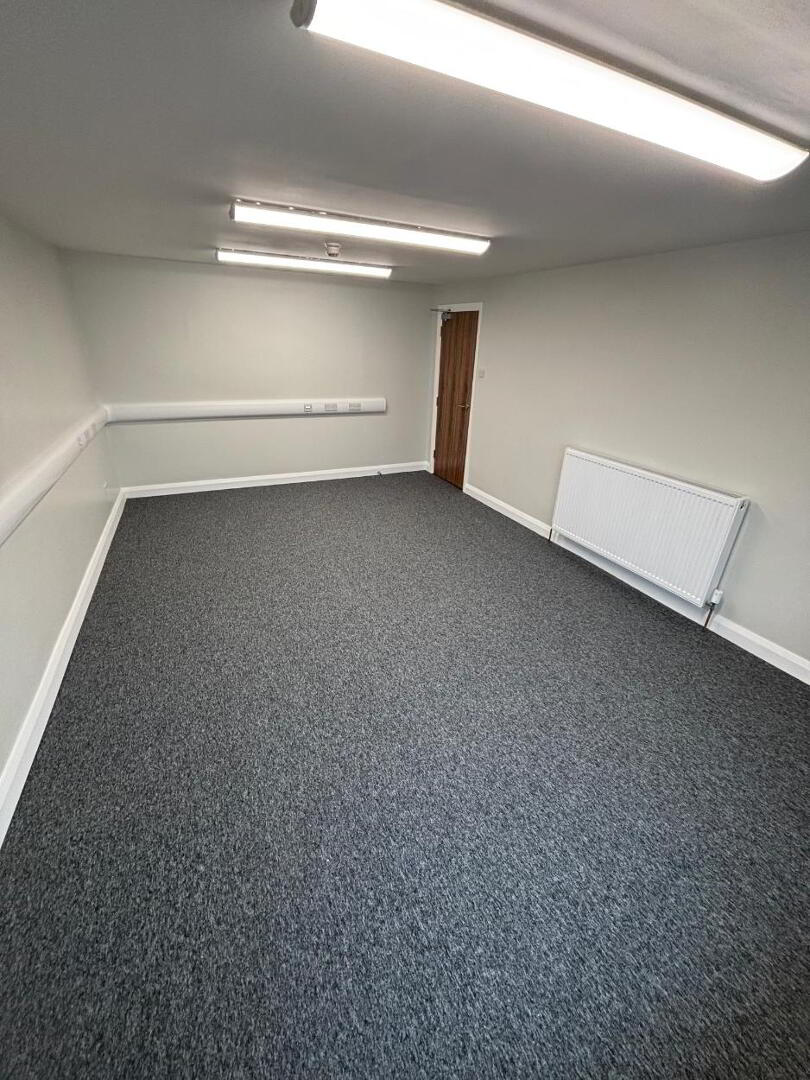 Lurgyvallen Business Park, 72 Cathedral Road 20 of 29
