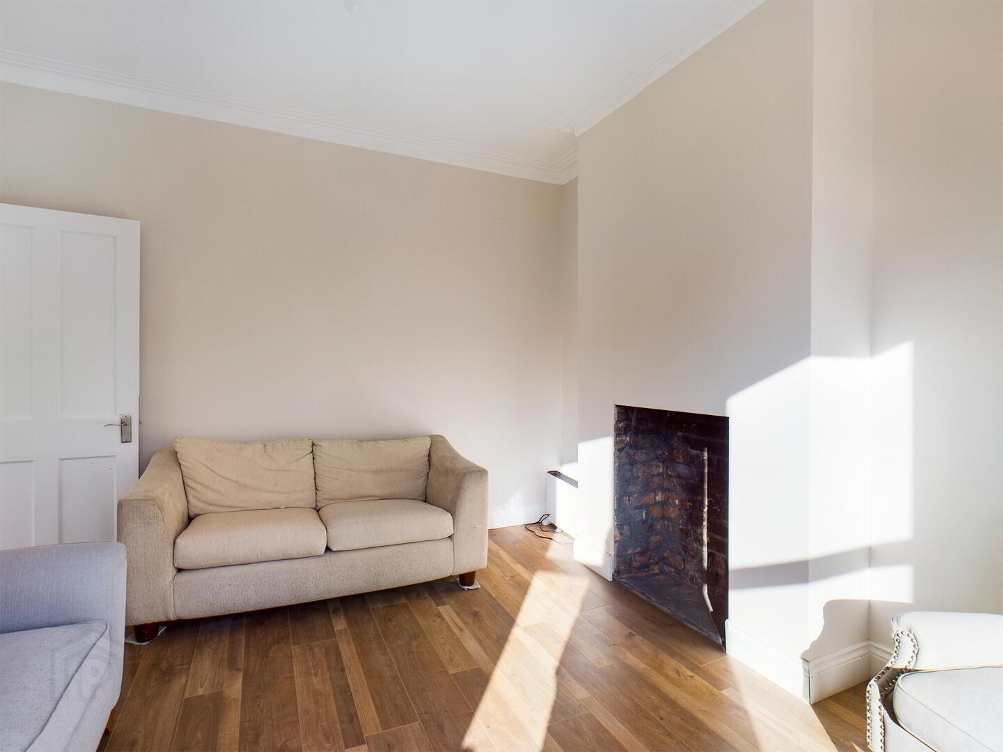 121 Haypark Avenue 5 of 24