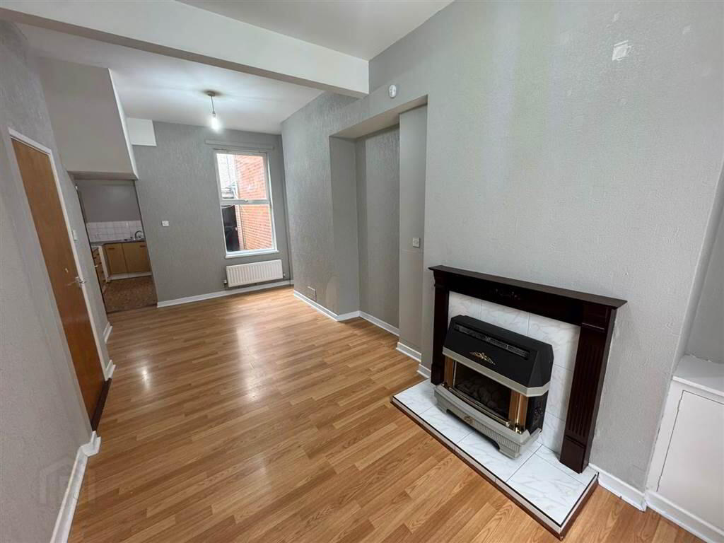 113 Stratheden Street 2 of 14