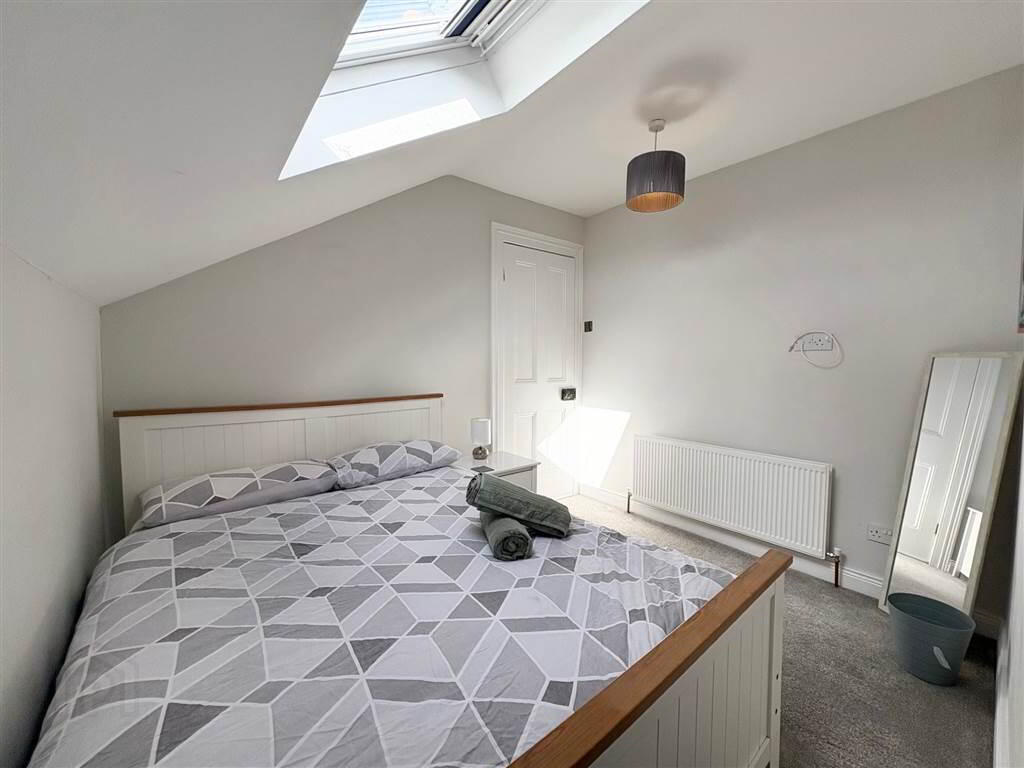 263 Ravenhill Avenue 32 of 33
