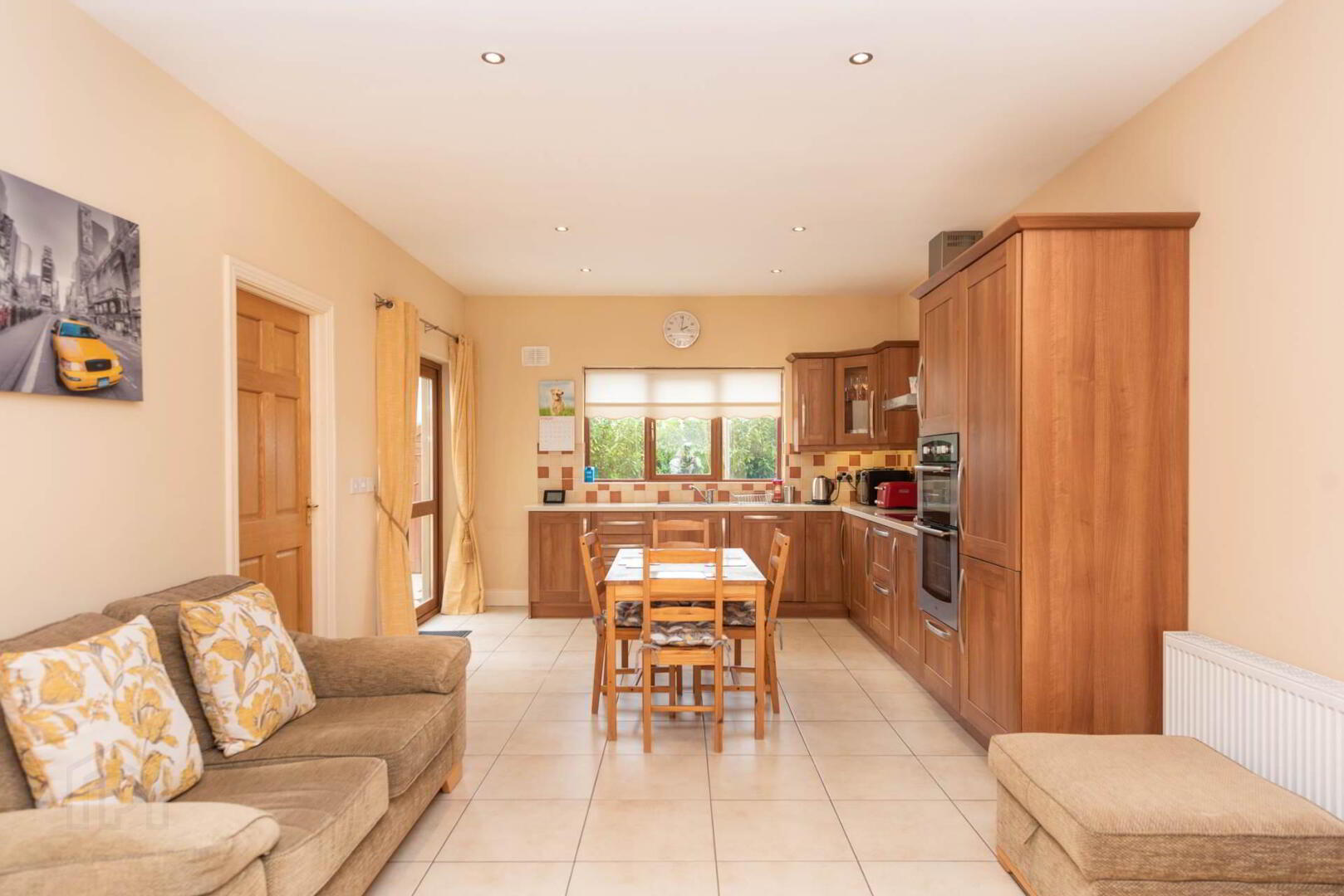 20 Hazel Close 11 of 31