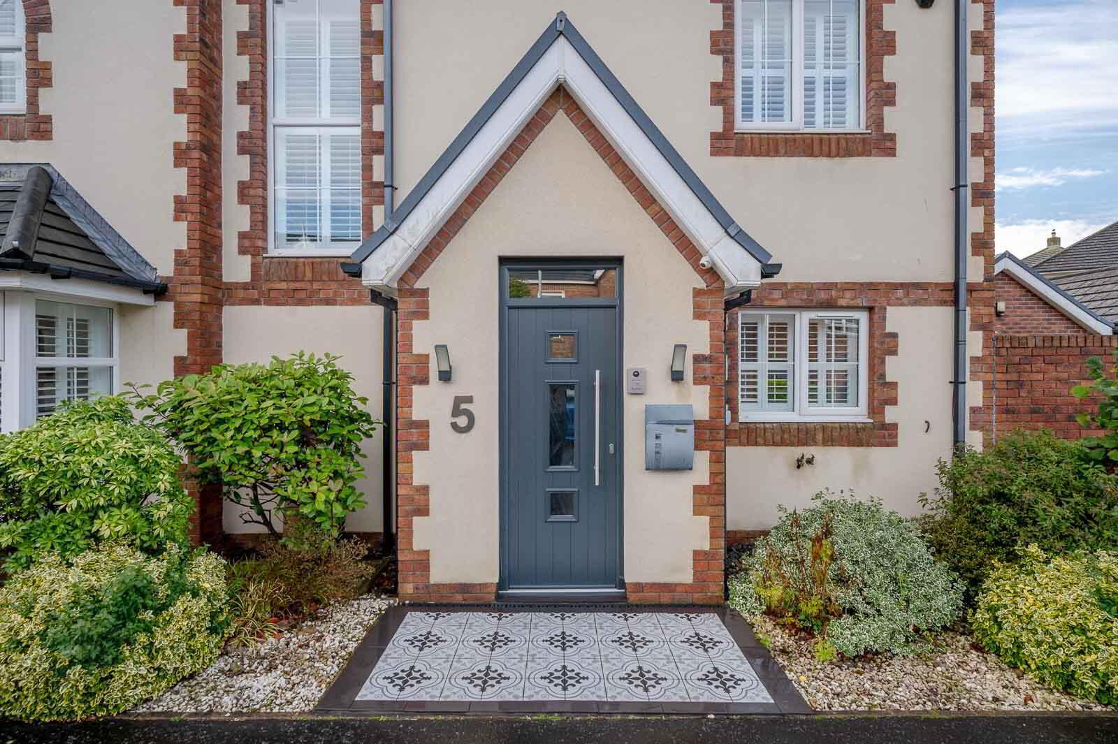 5 Millreagh Avenue 3 of 38