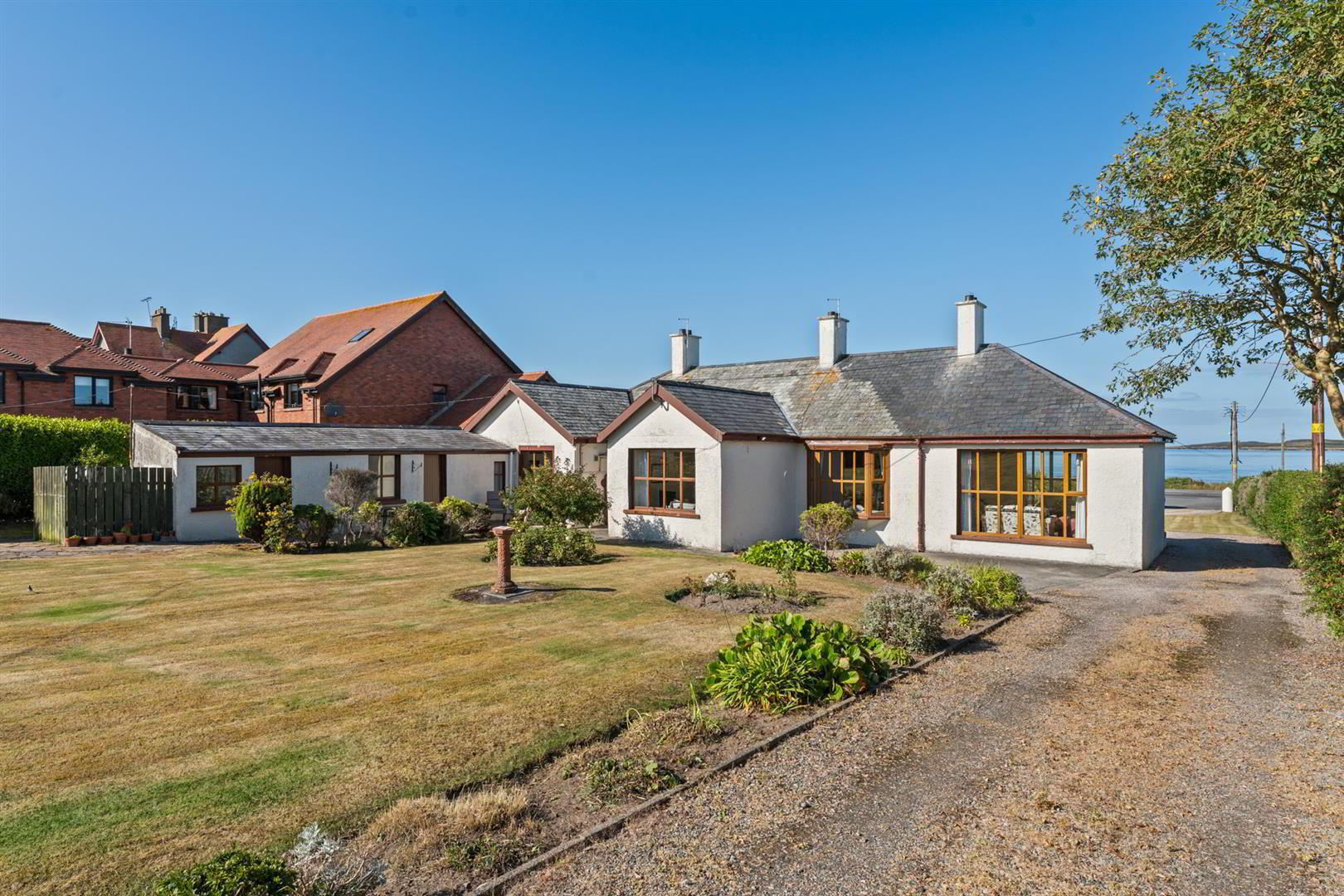 118 Warren Road 44 of 50