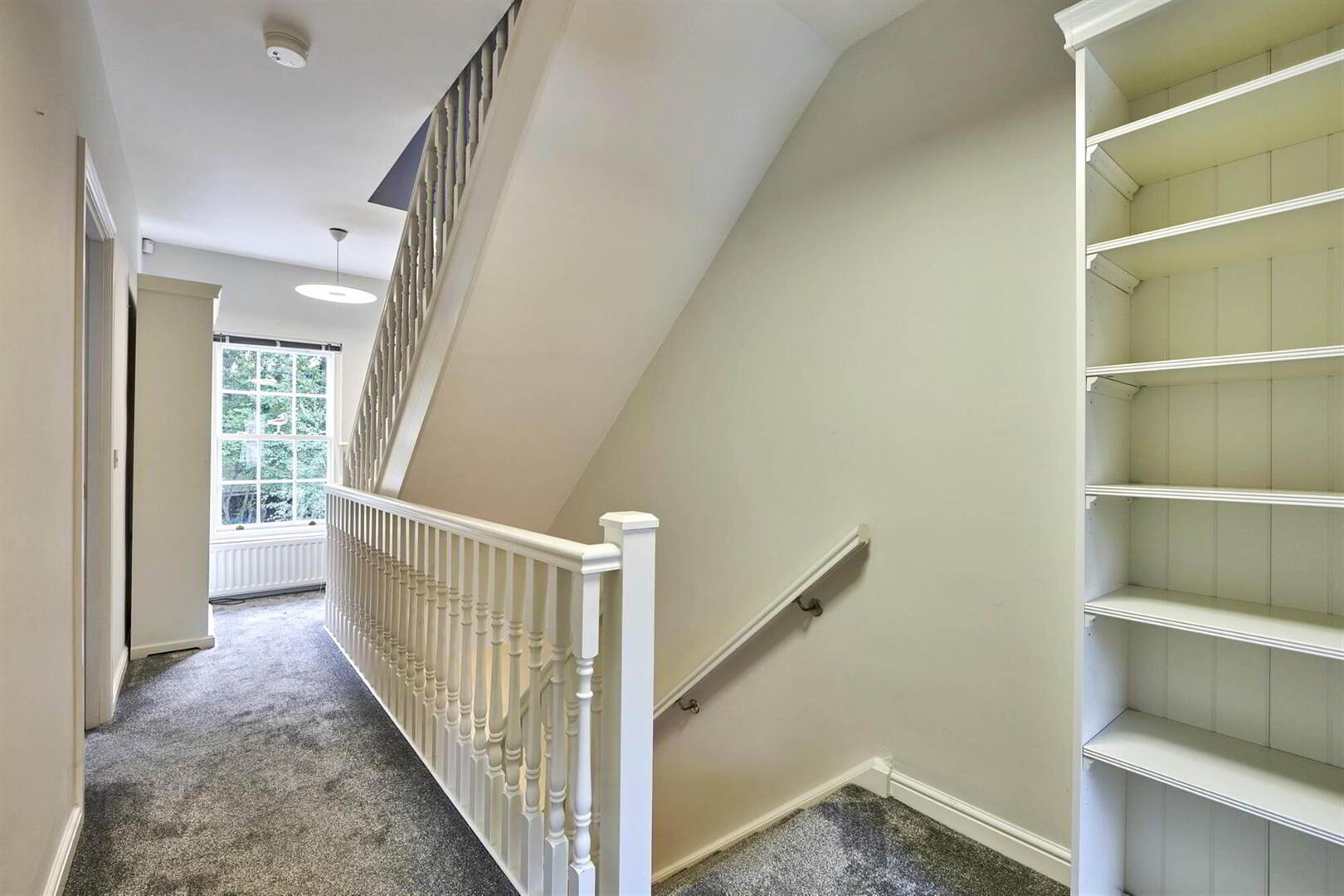 8 Manor Farm Crescent 9 of 22