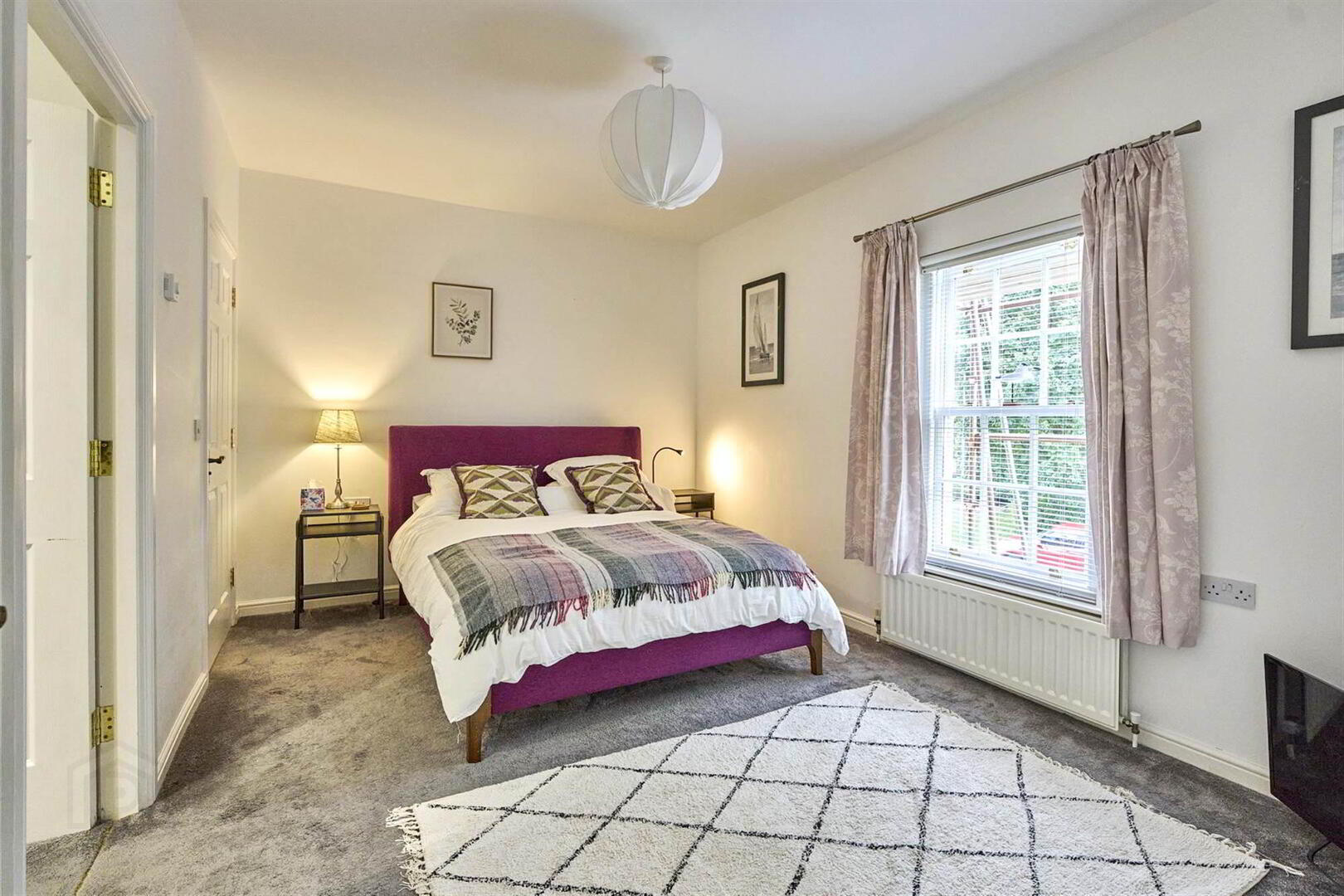 8 Manor Farm Crescent 12 of 22