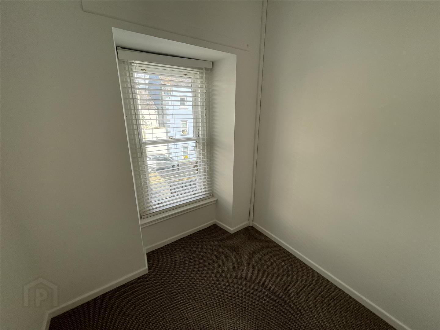 34 English Street 13 of 17