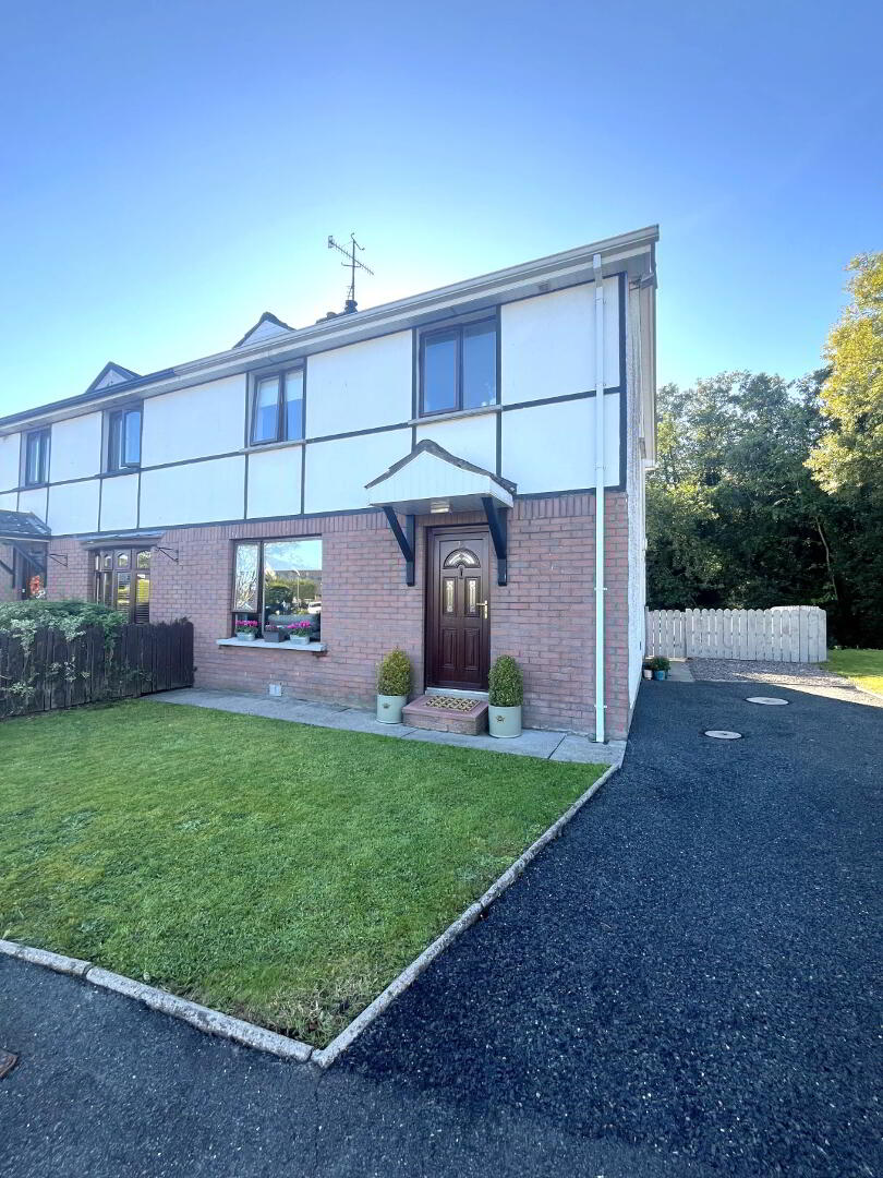 28 Regents Court 1 of 15