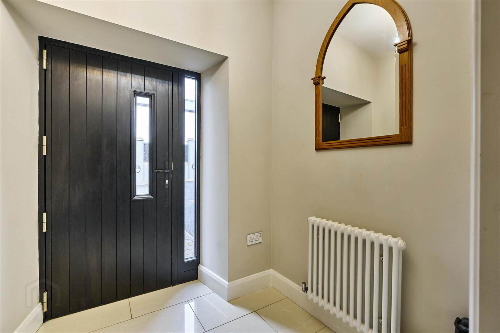 10 Maxwell Lane 3 of 47