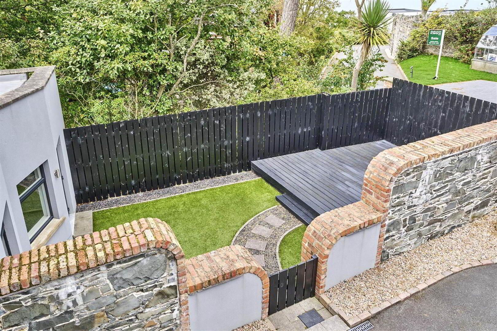 10 Maxwell Lane 42 of 47