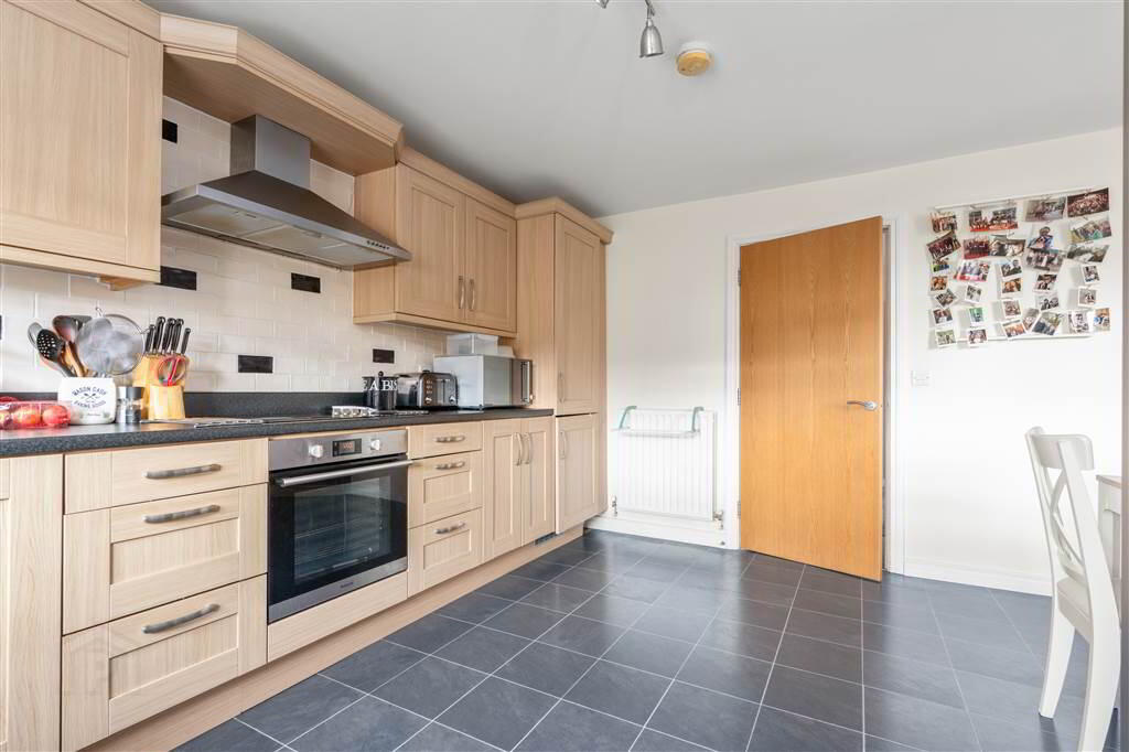 47 Trinity Mews 16 of 45