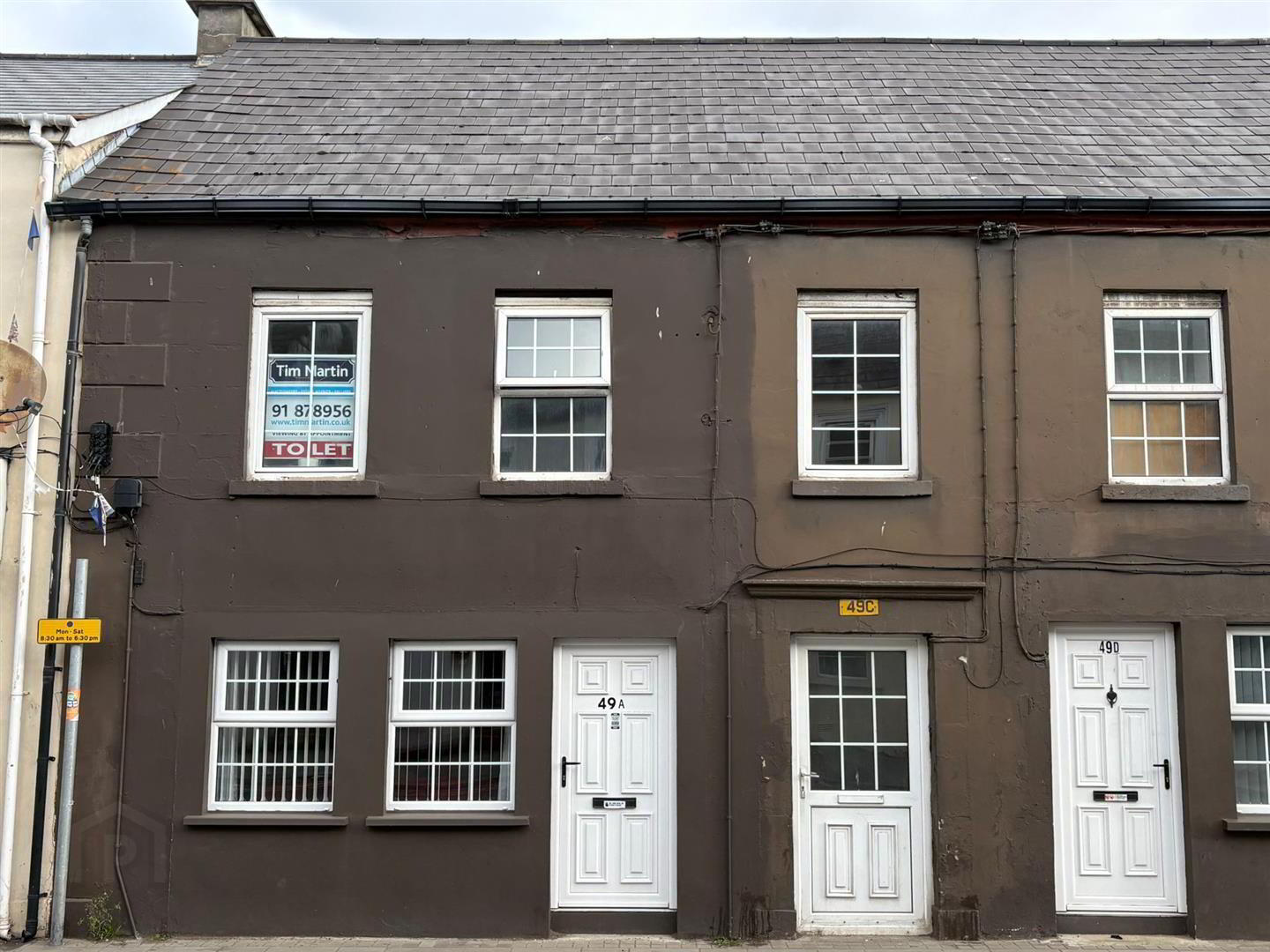 49b Castle Street 1 of 10