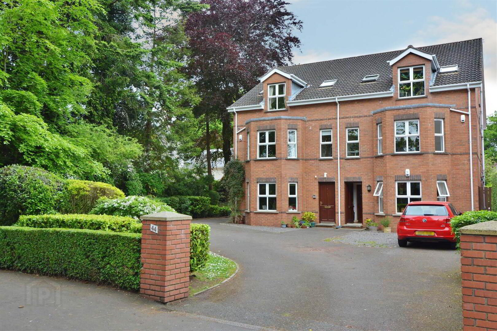 Apt 3, 44 Cyprus Avenue 1 of 11