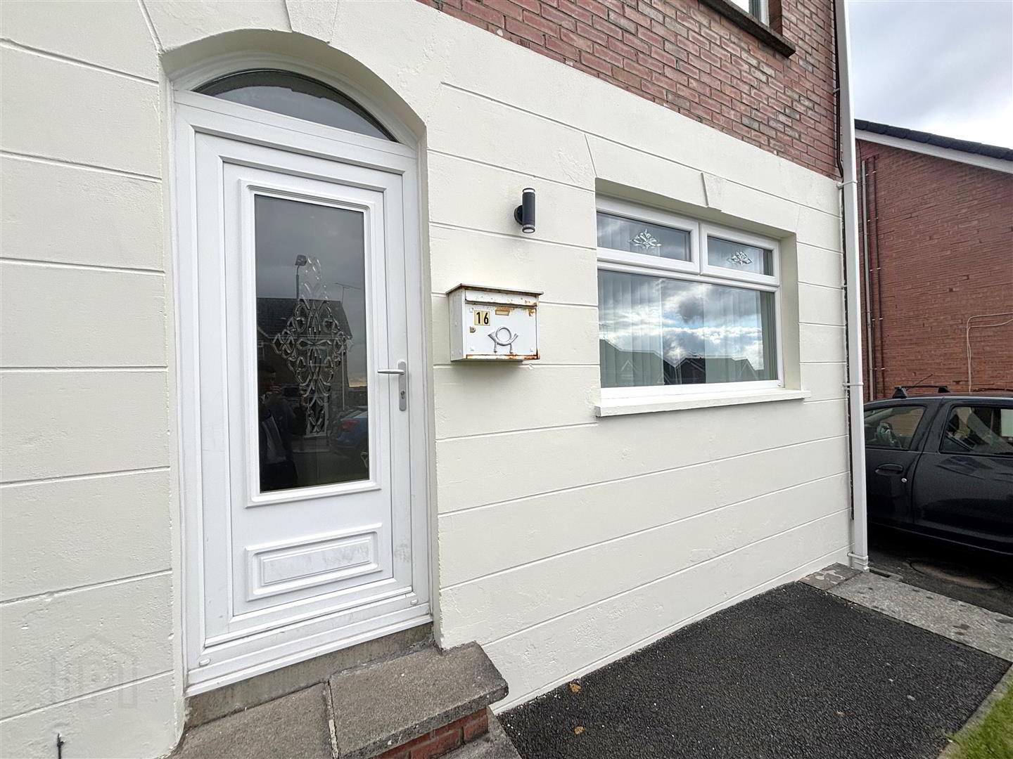 16 Lyndhurst Place 3 of 19