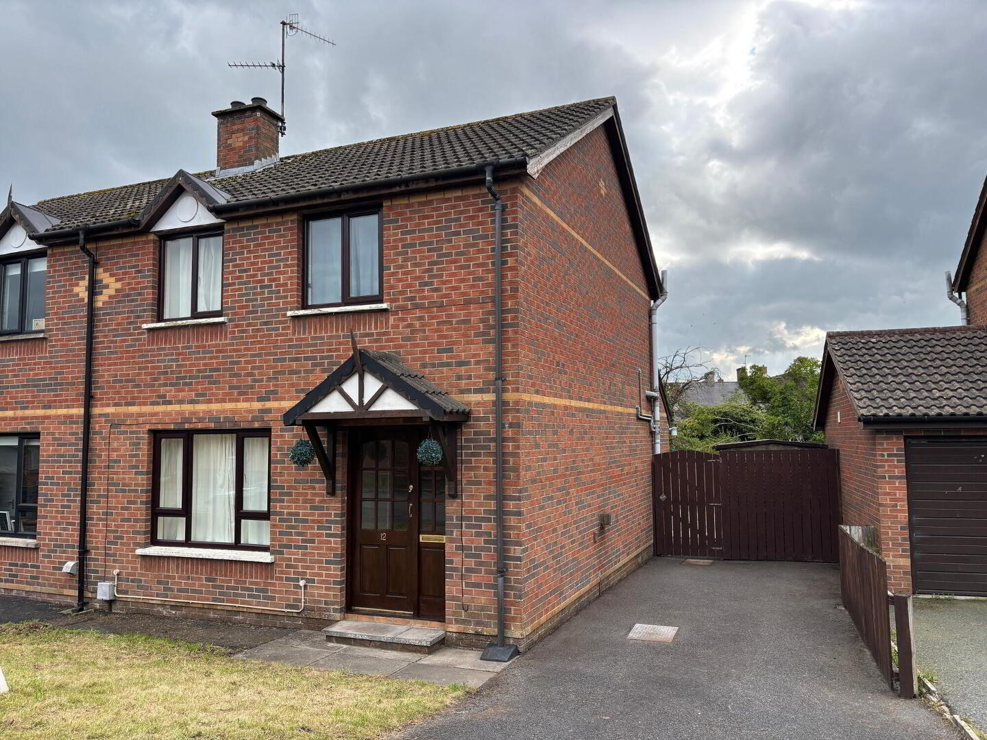 12 Demesne Grove 1 of 15
