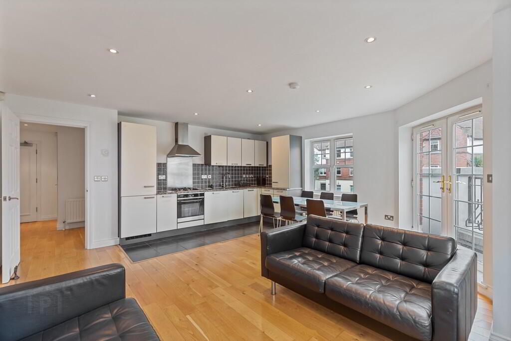 Apt 22 Bridge House, 19 The Boulevard 9 of 18