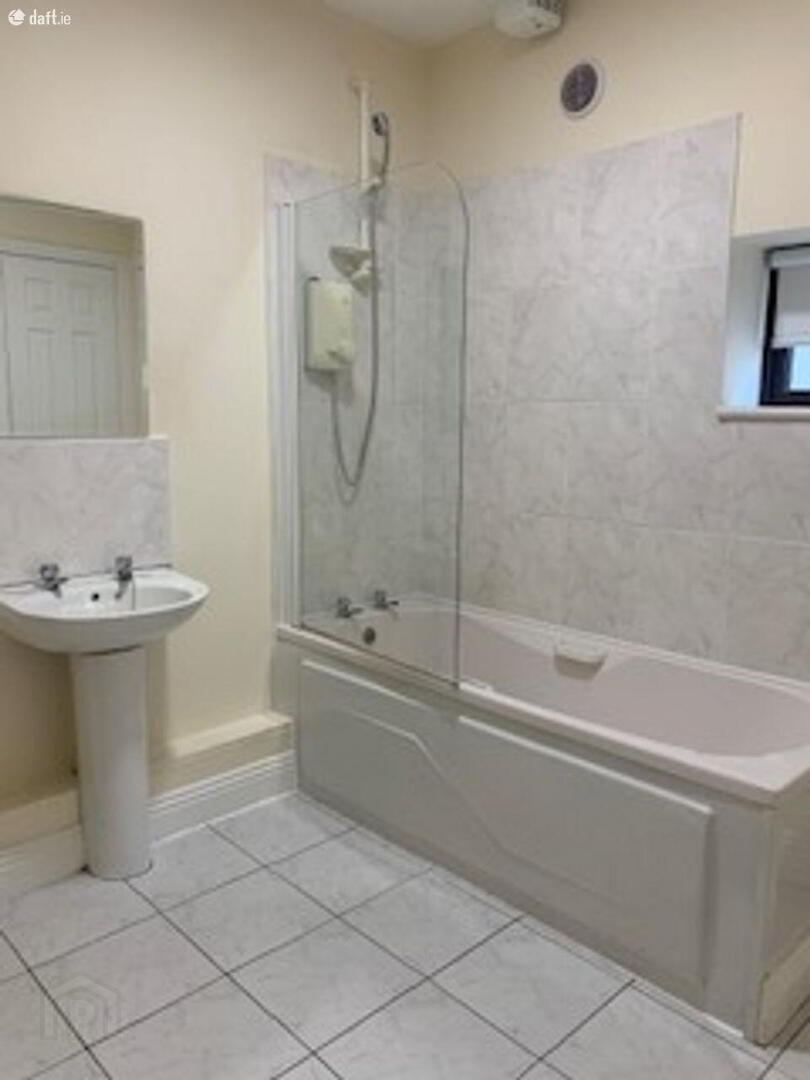 Apartment 6 Beechfield House Kincora Park 10 of 12
