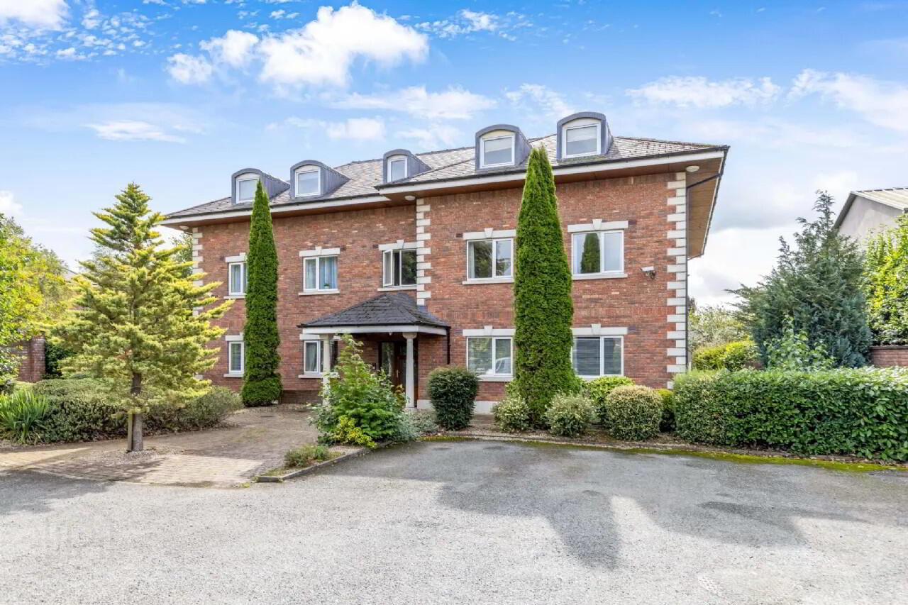 2 Effernock Mews 2 of 26