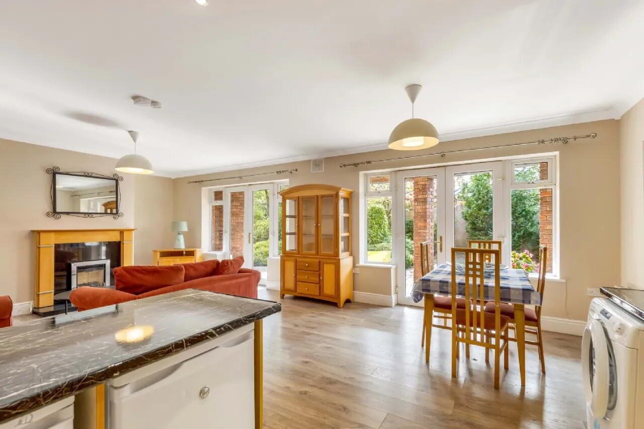 2 Effernock Mews 6 of 26