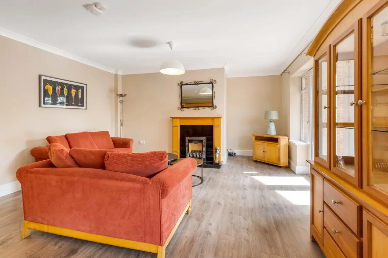 2 Effernock Mews 7 of 26