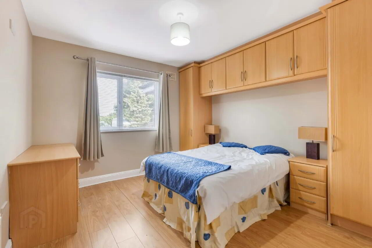 2 Effernock Mews 14 of 26
