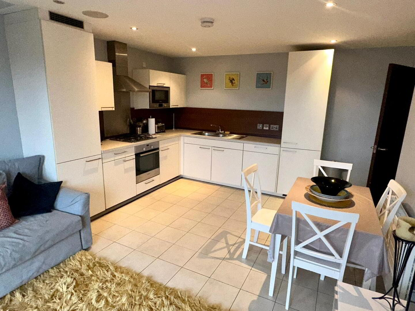 31 Custom House Square 2 of 7