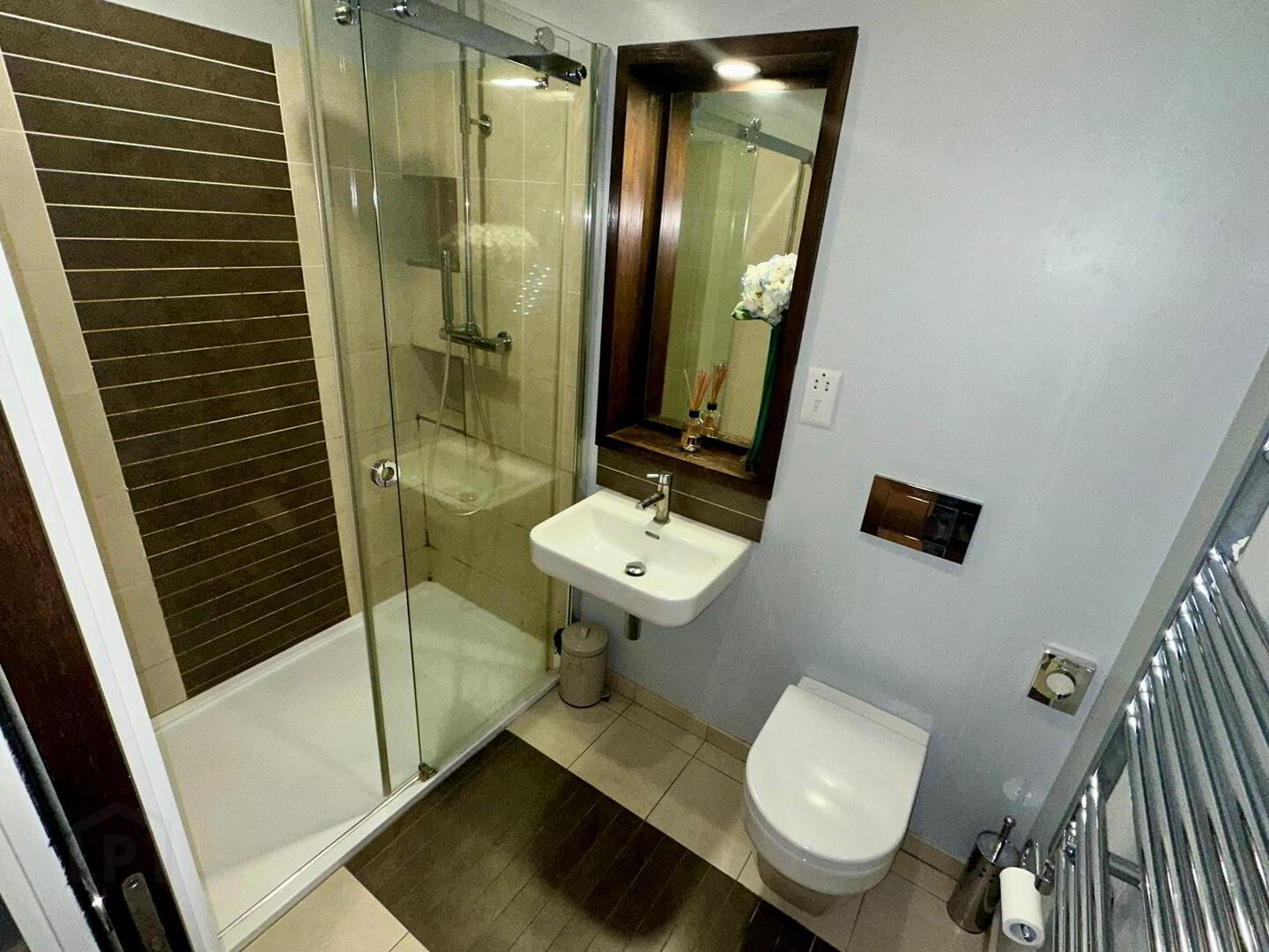 31 Custom House Square 5 of 7