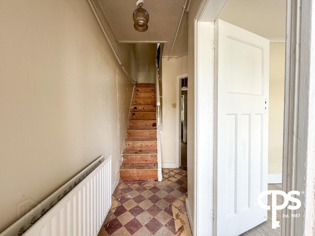 14 Empire Avenue 4 of 17