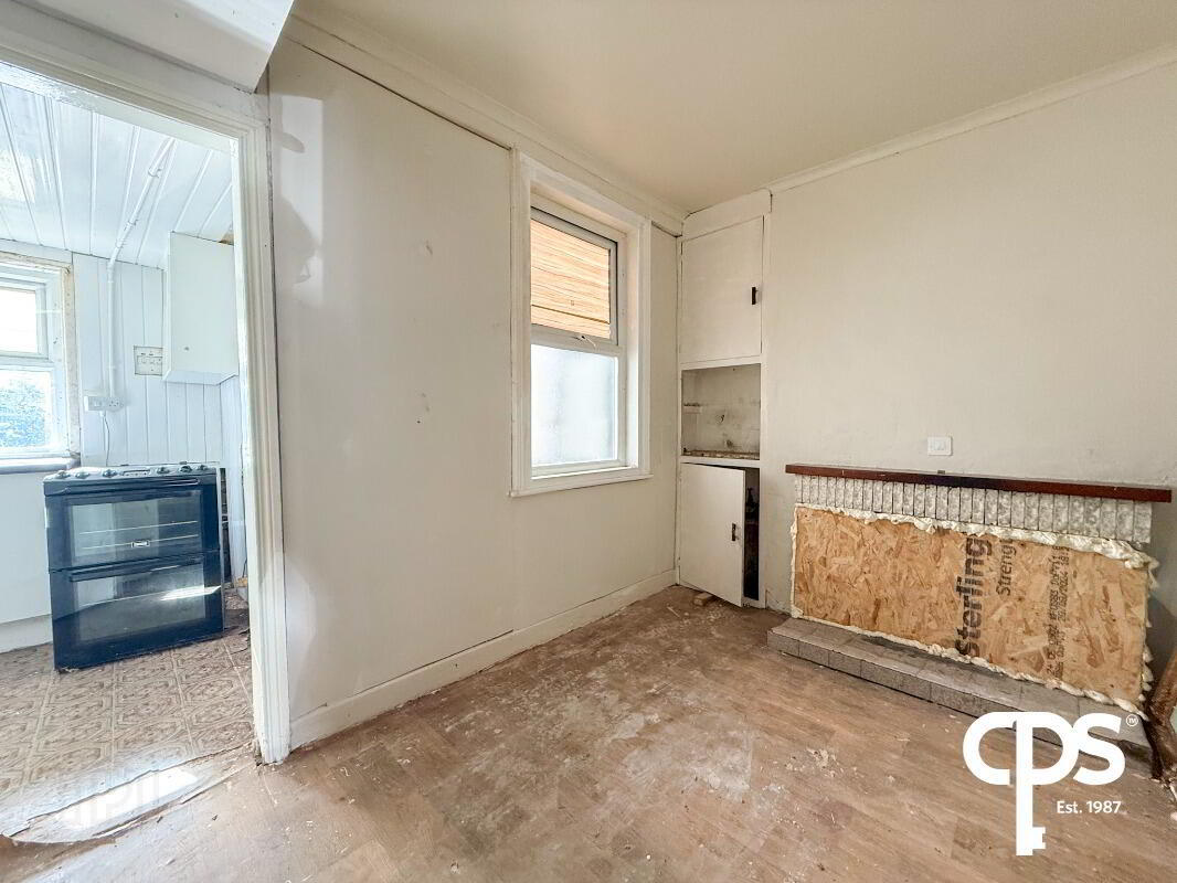 14 Empire Avenue 7 of 17
