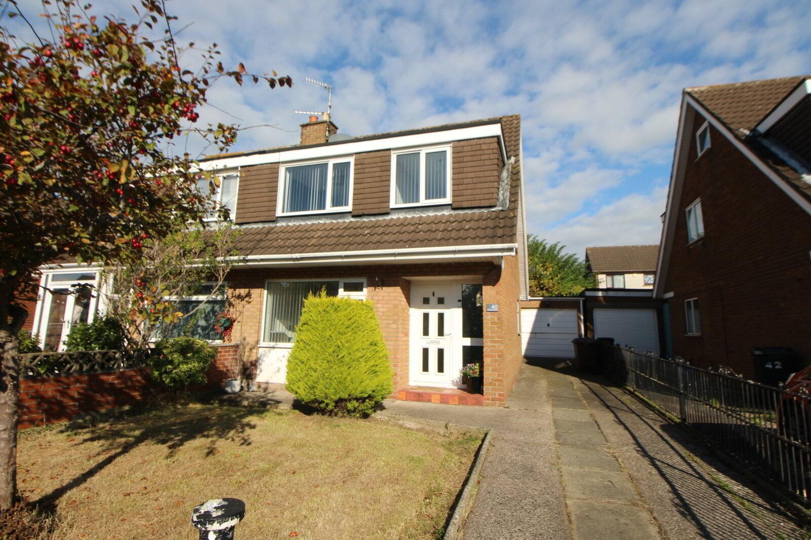 40 Windermere Road 1 of 12