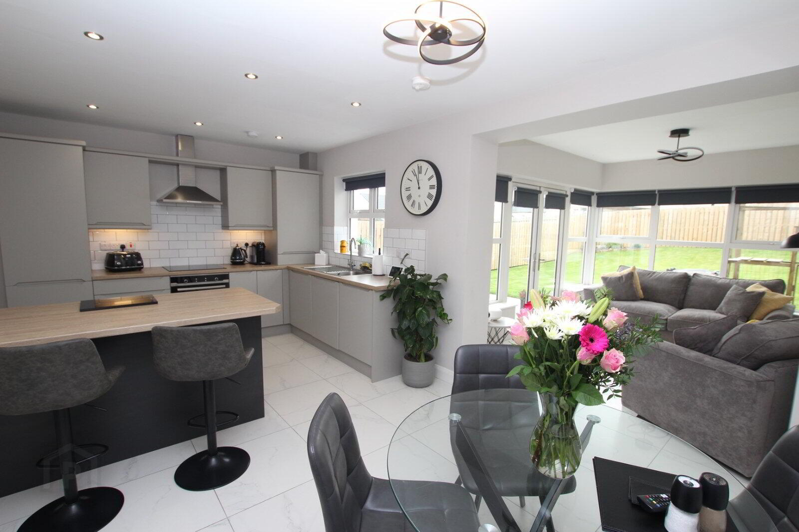 16 Rushfield Place 6 of 21