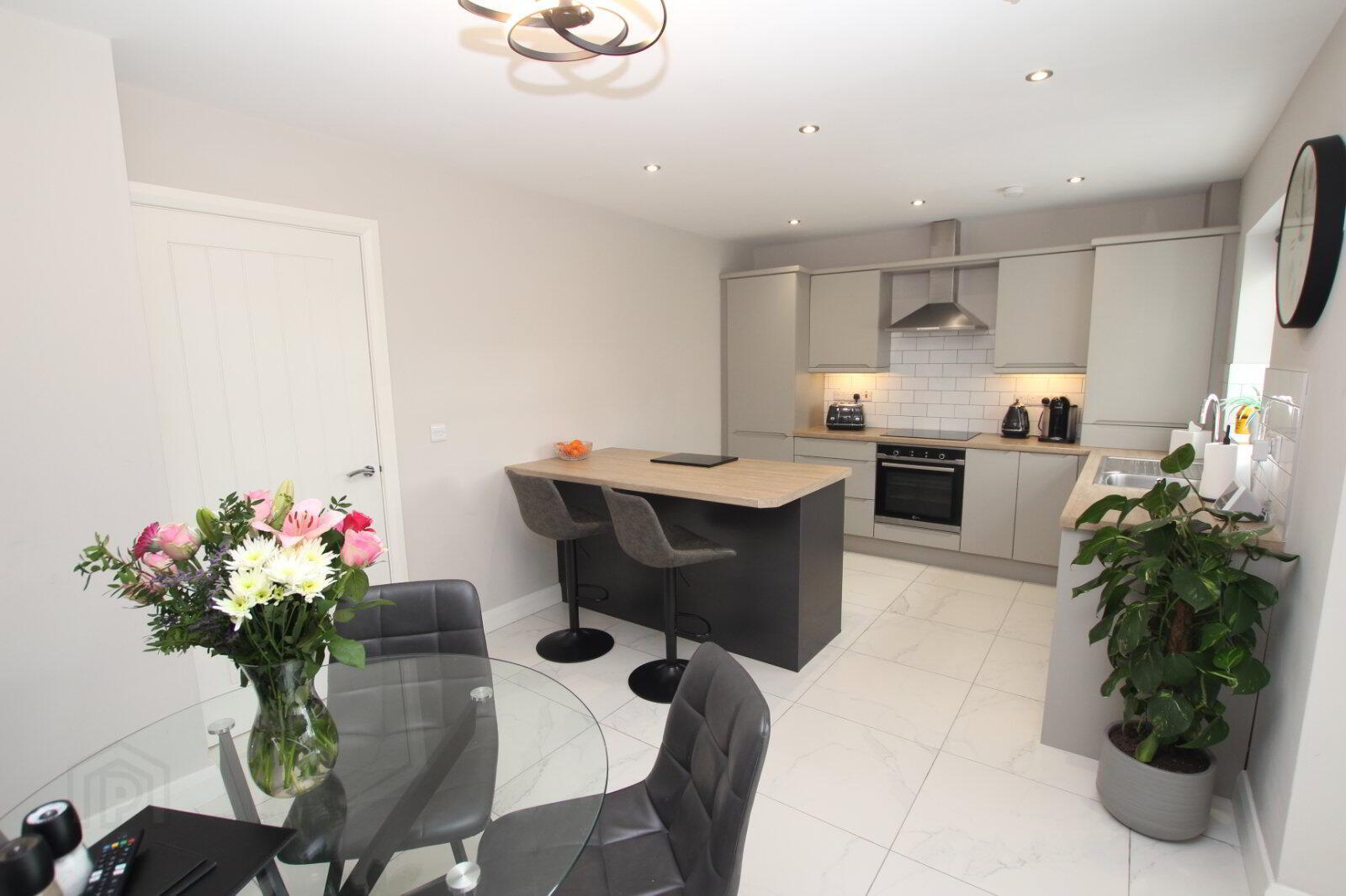 16 Rushfield Place 7 of 21