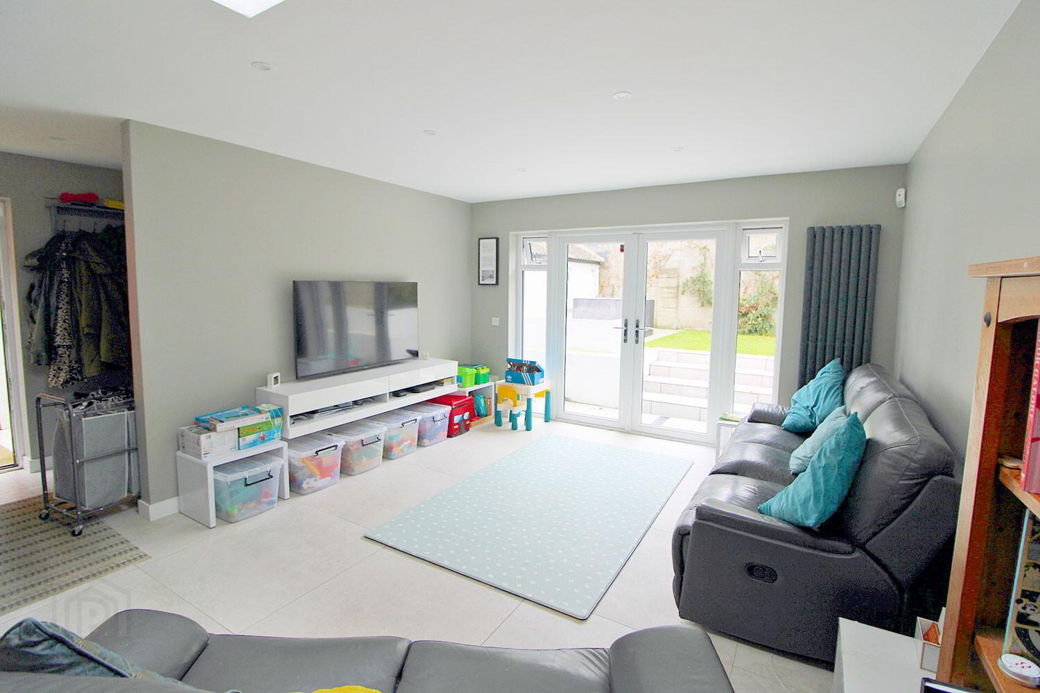3 Priorland Grove 8 of 21