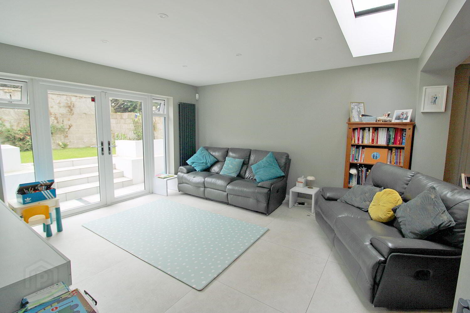 3 Priorland Grove 9 of 21