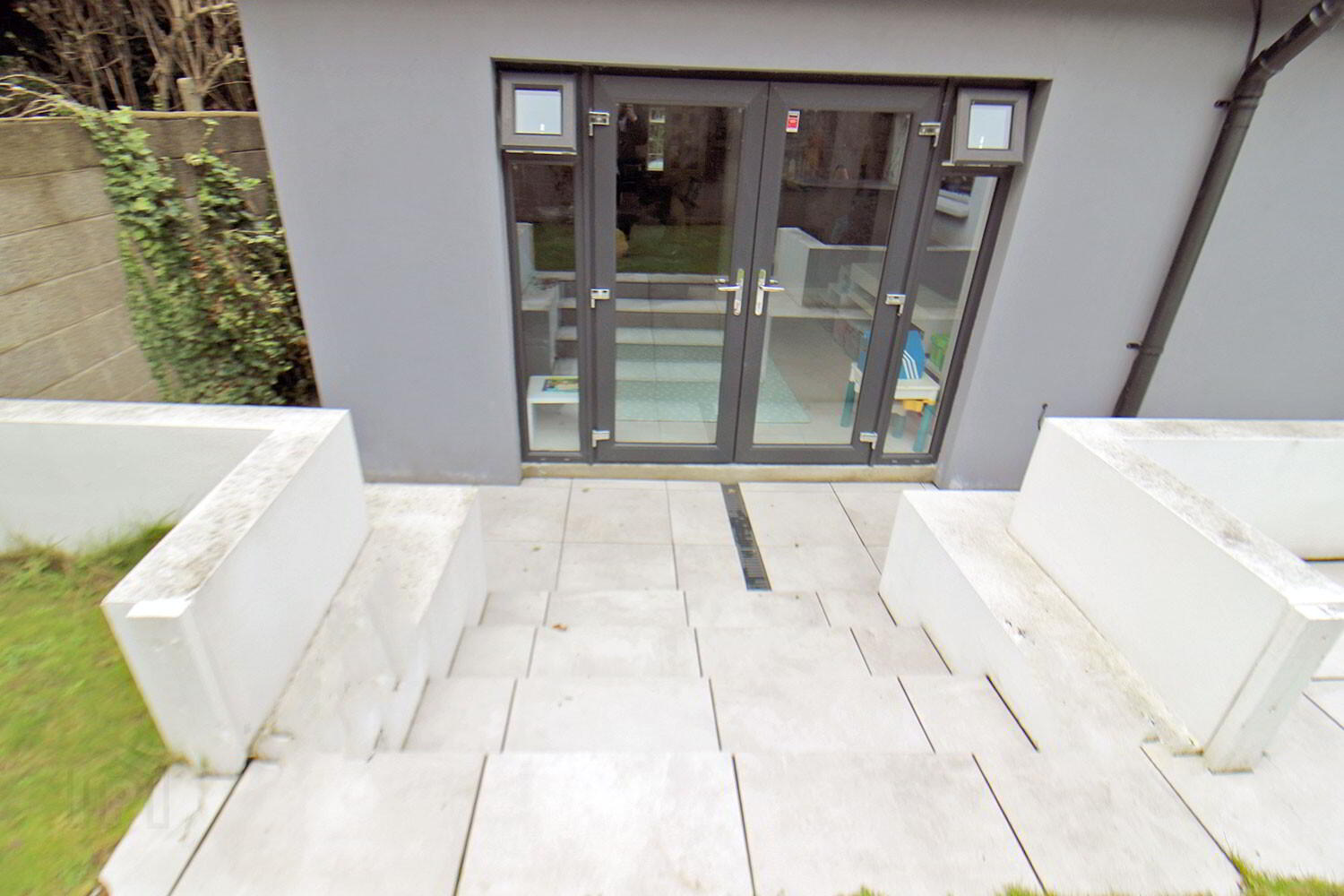 3 Priorland Grove 19 of 21