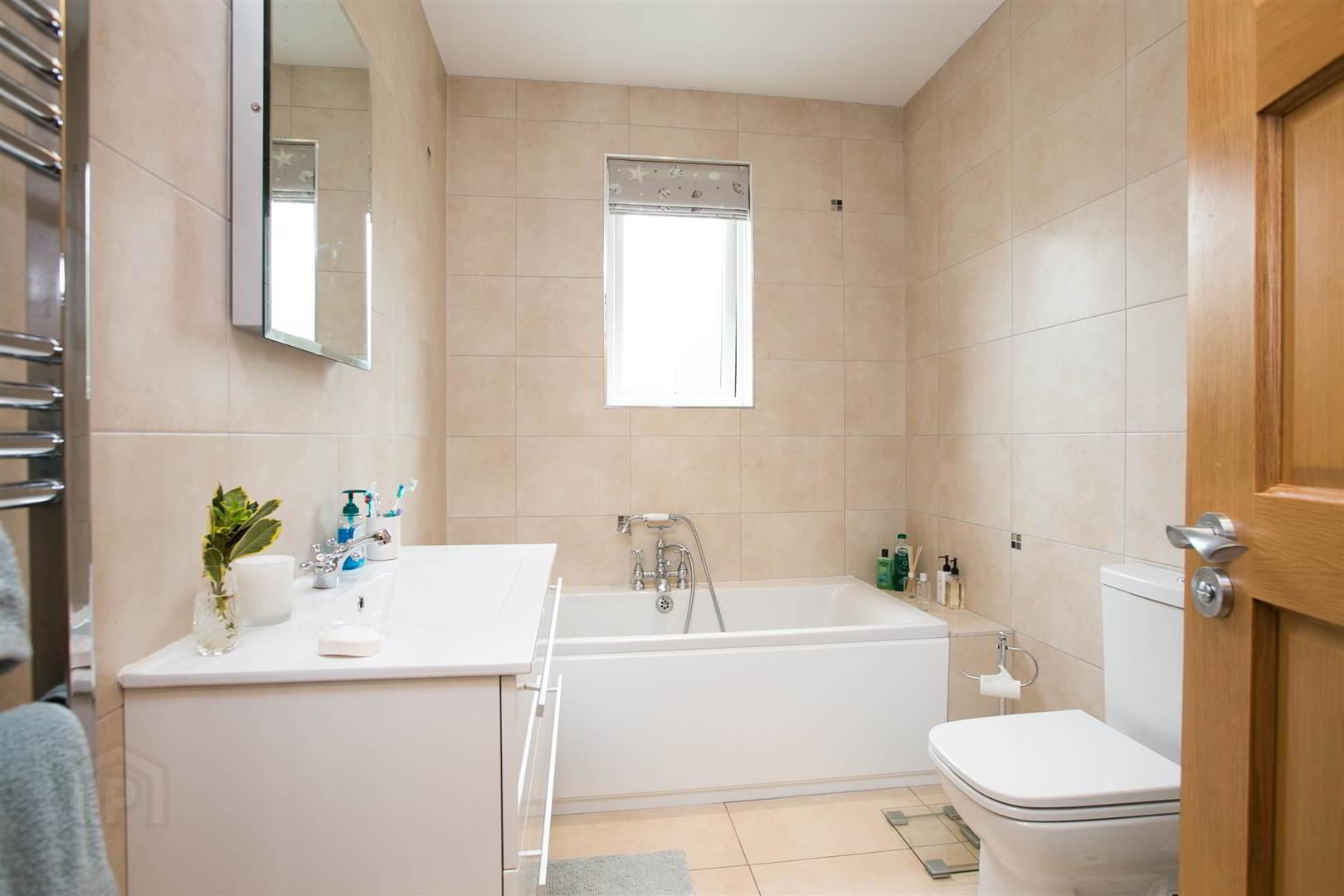 1 Larch Hill Avenue 6 of 10