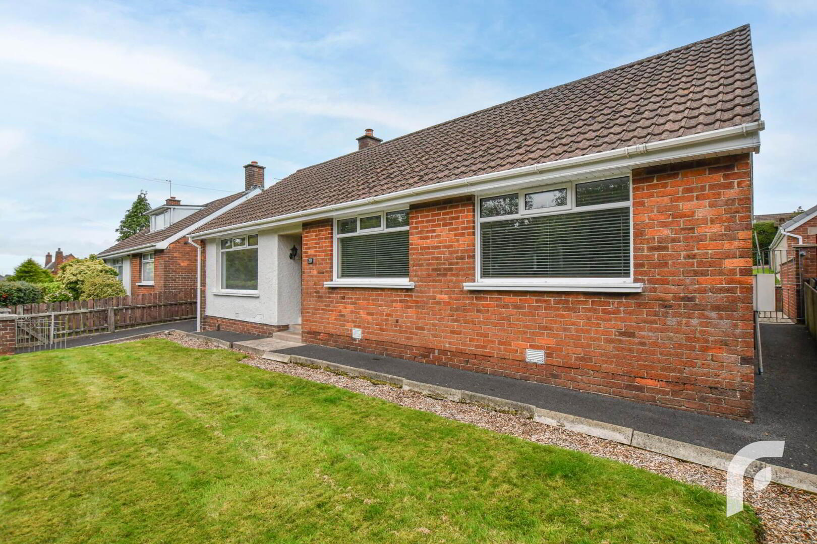 221 Glebe Road 5 of 39