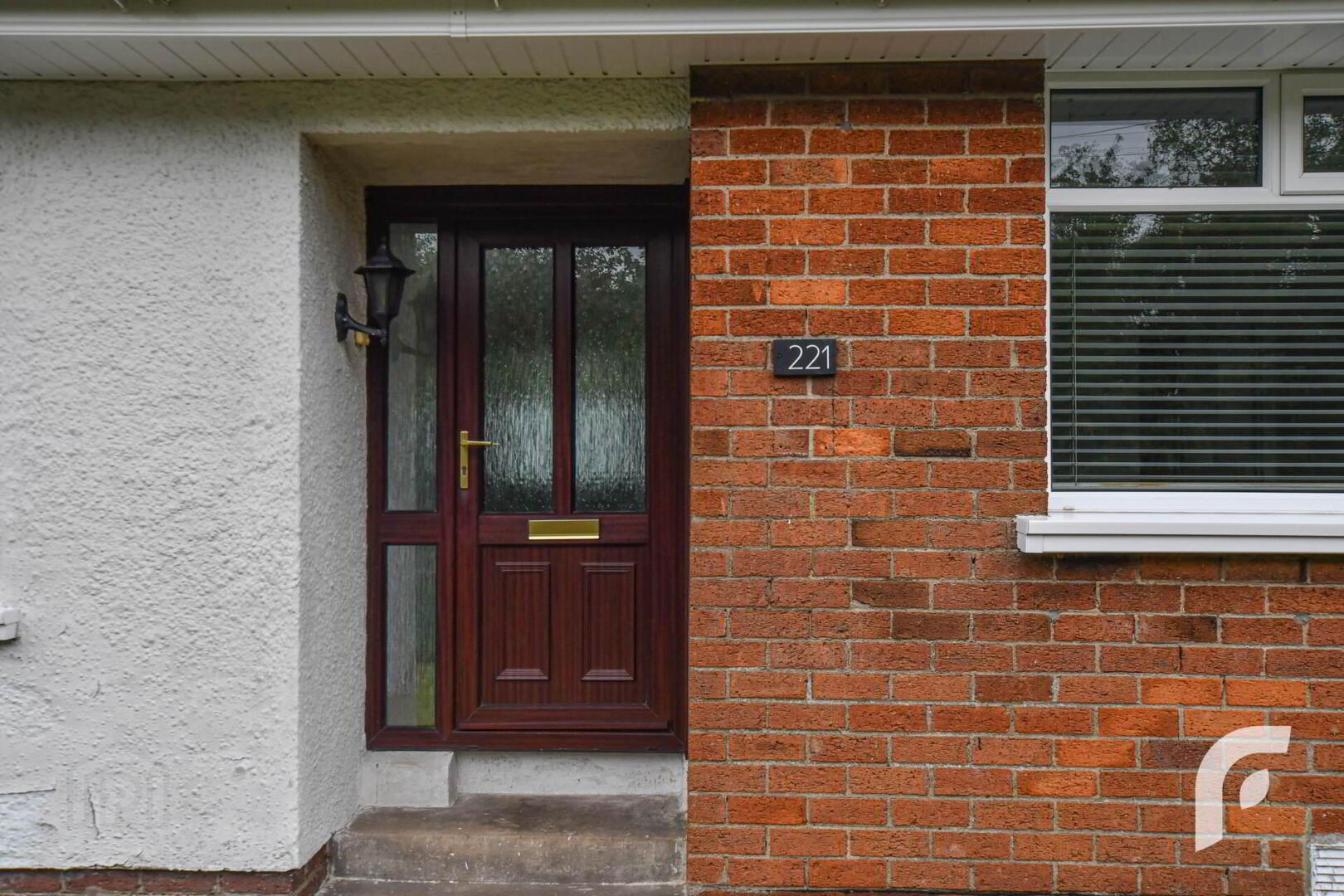 221 Glebe Road 6 of 39