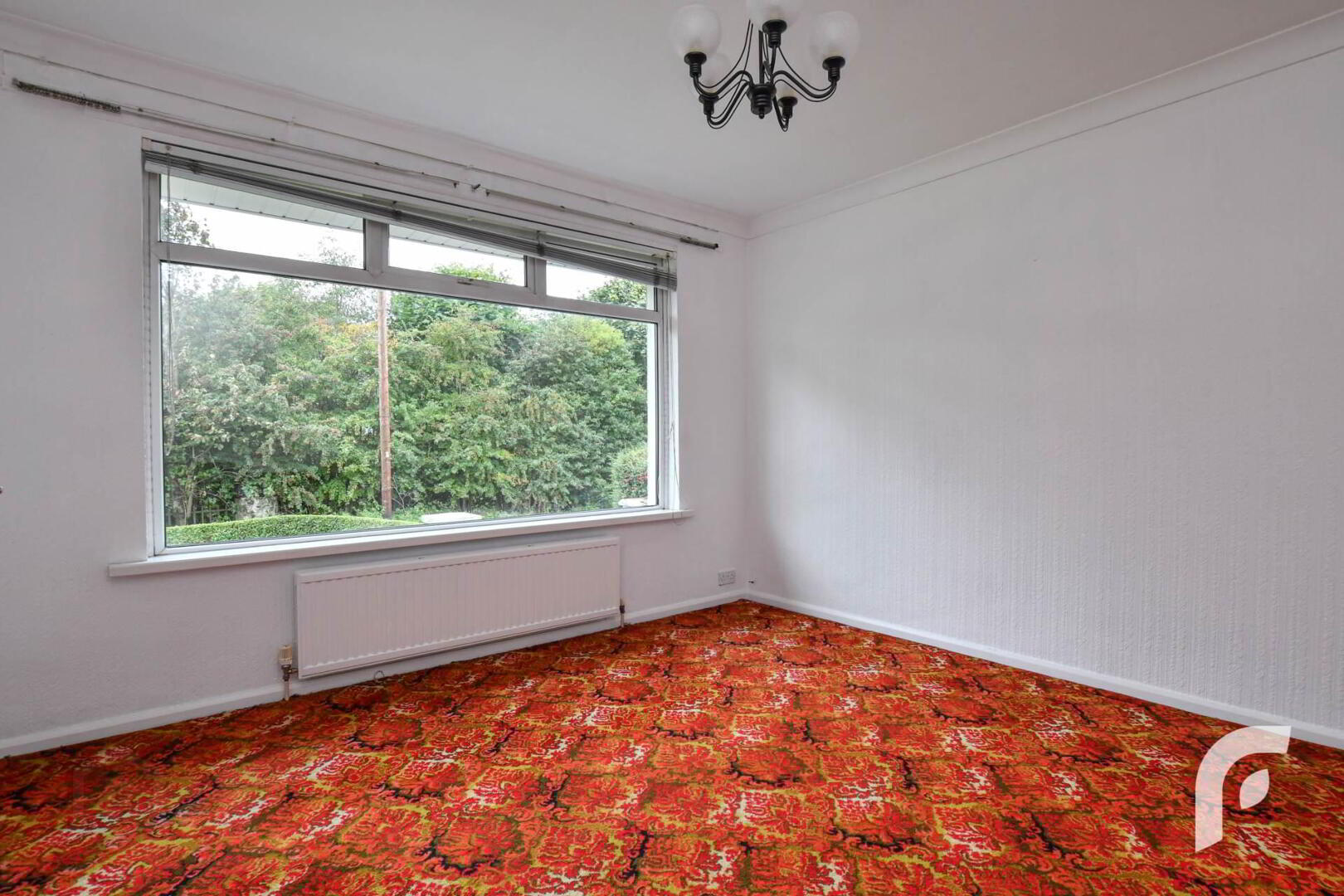221 Glebe Road 10 of 39