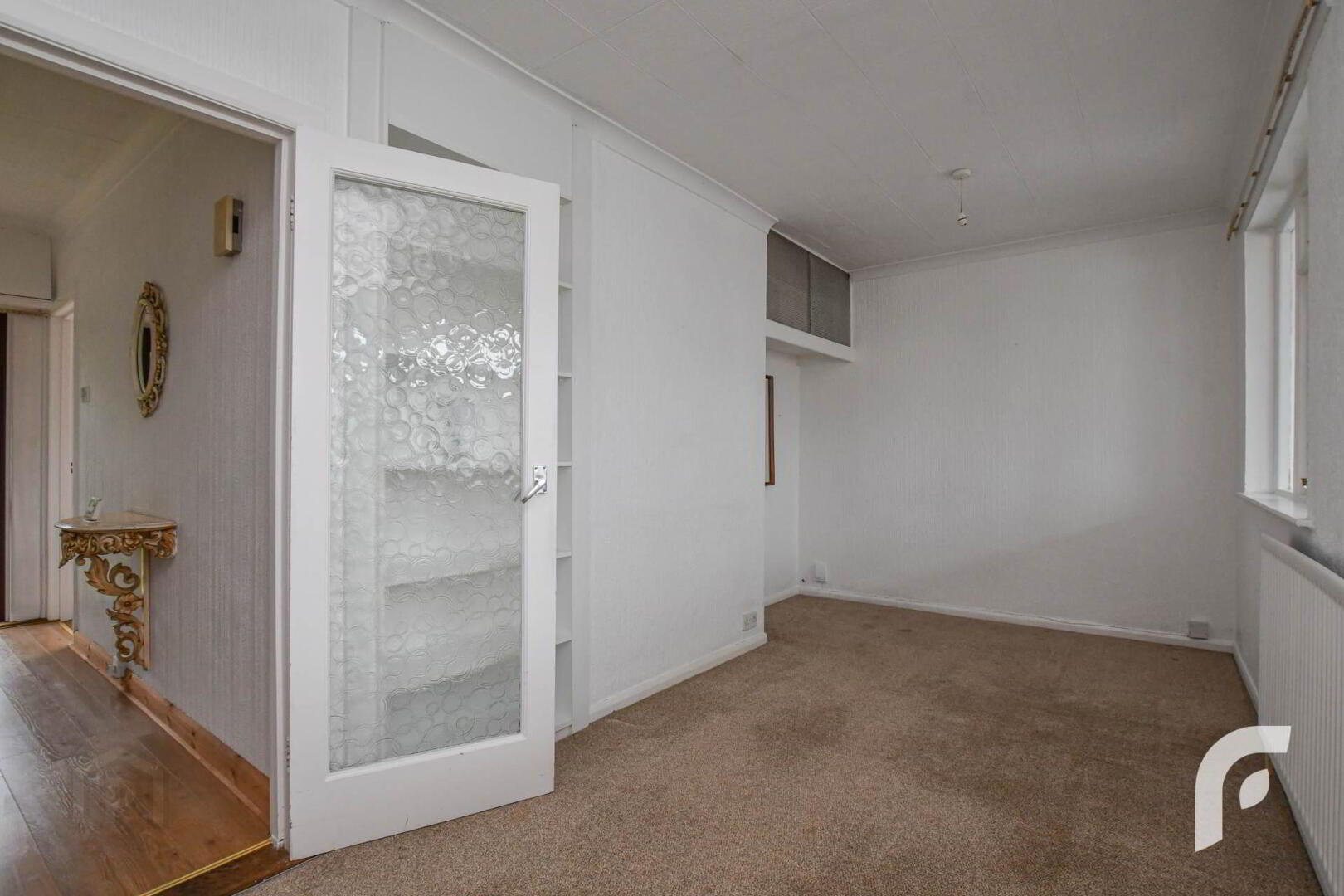 221 Glebe Road 14 of 39